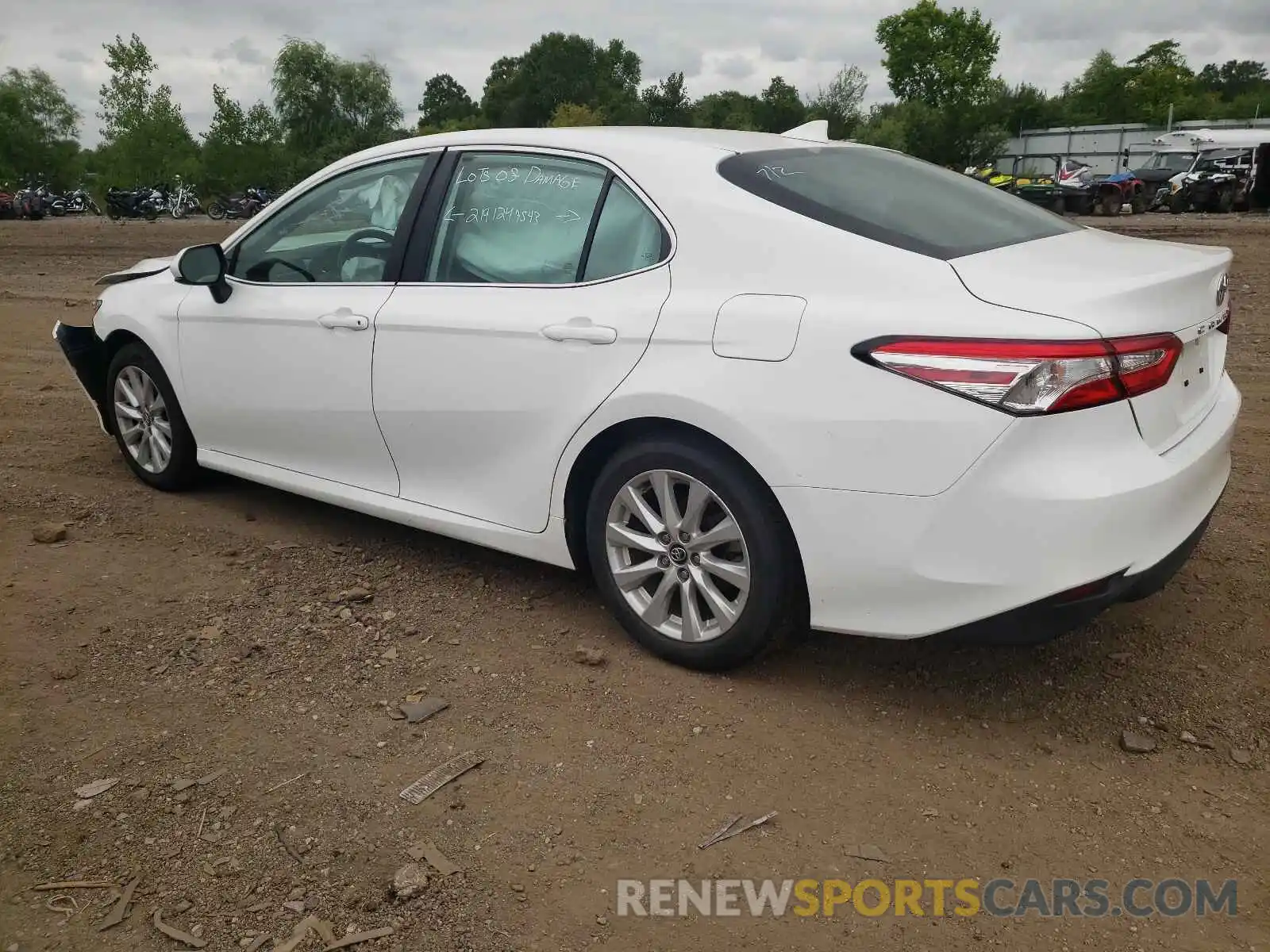 3 Photograph of a damaged car 4T1C11AK0LU334120 TOYOTA CAMRY 2020