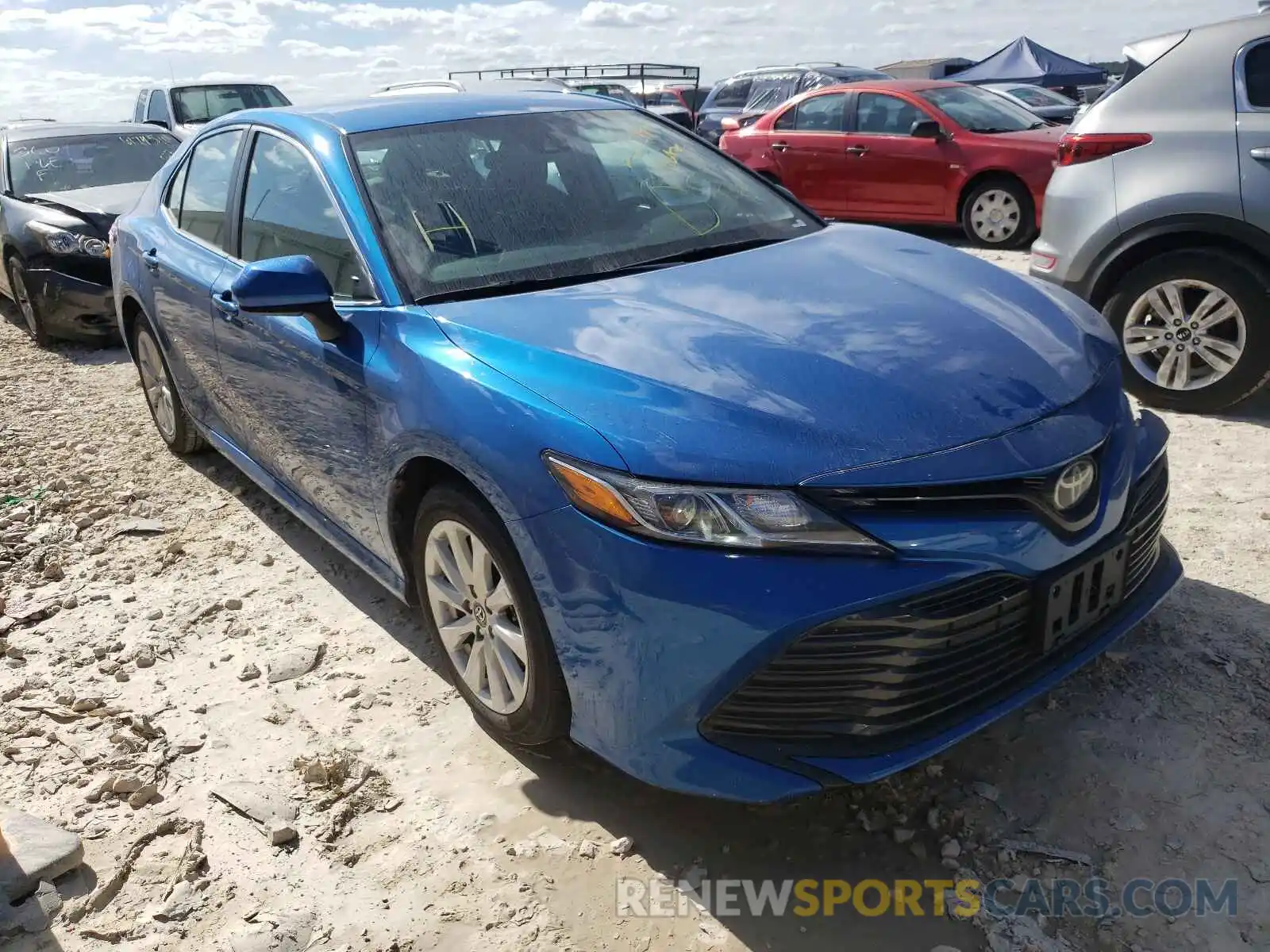 1 Photograph of a damaged car 4T1C11AK0LU341097 TOYOTA CAMRY 2020