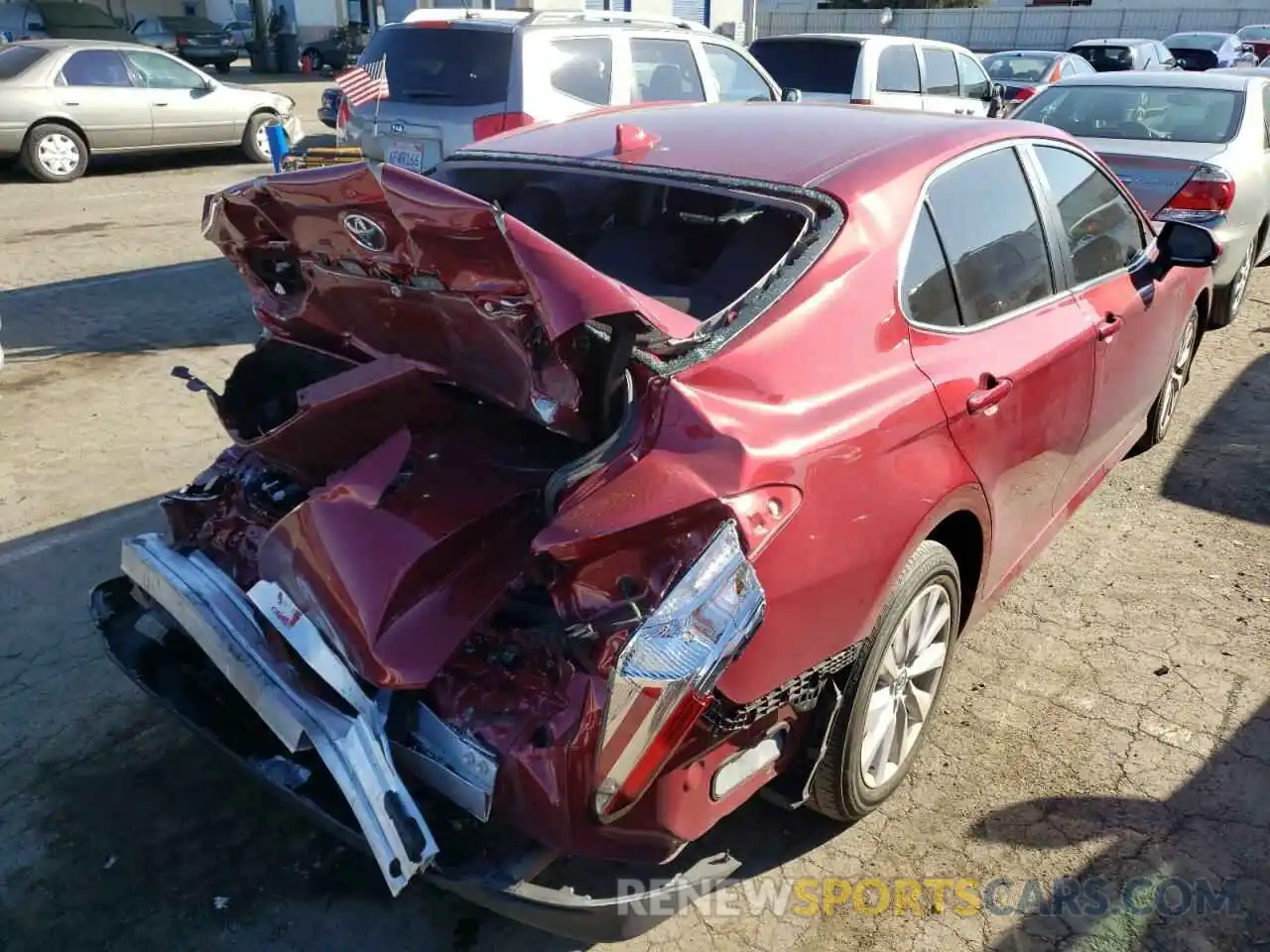 4 Photograph of a damaged car 4T1C11AK0LU341567 TOYOTA CAMRY 2020