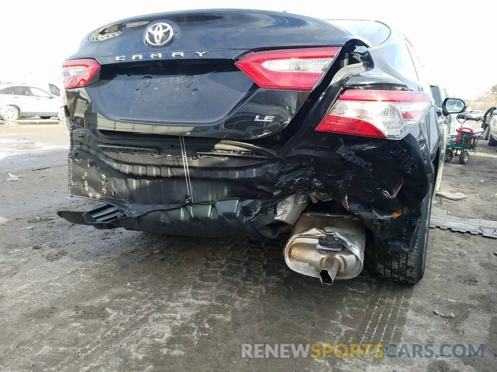 9 Photograph of a damaged car 4T1C11AK0LU342539 TOYOTA CAMRY 2020