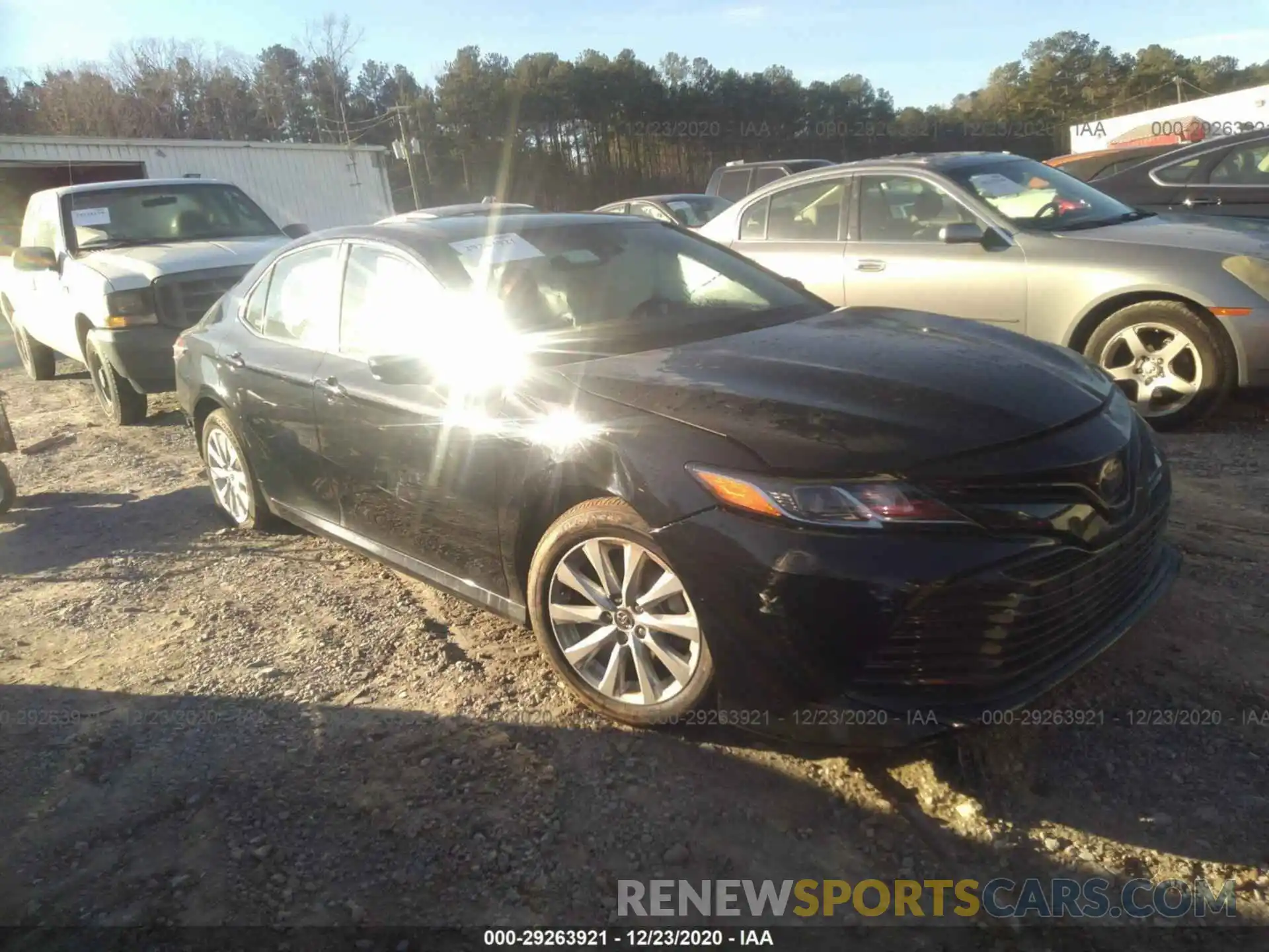 1 Photograph of a damaged car 4T1C11AK0LU343772 TOYOTA CAMRY 2020