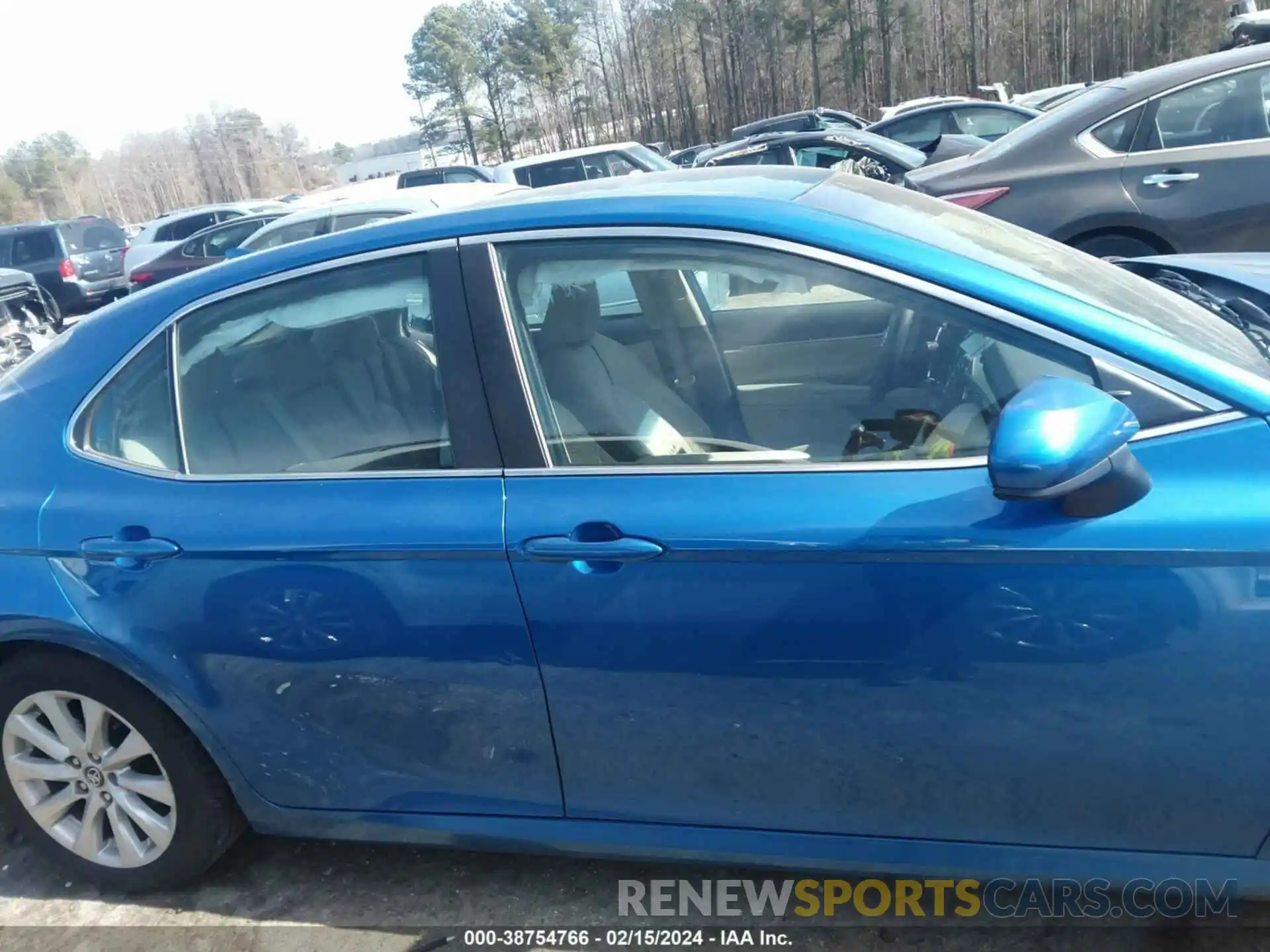 13 Photograph of a damaged car 4T1C11AK0LU344081 TOYOTA CAMRY 2020