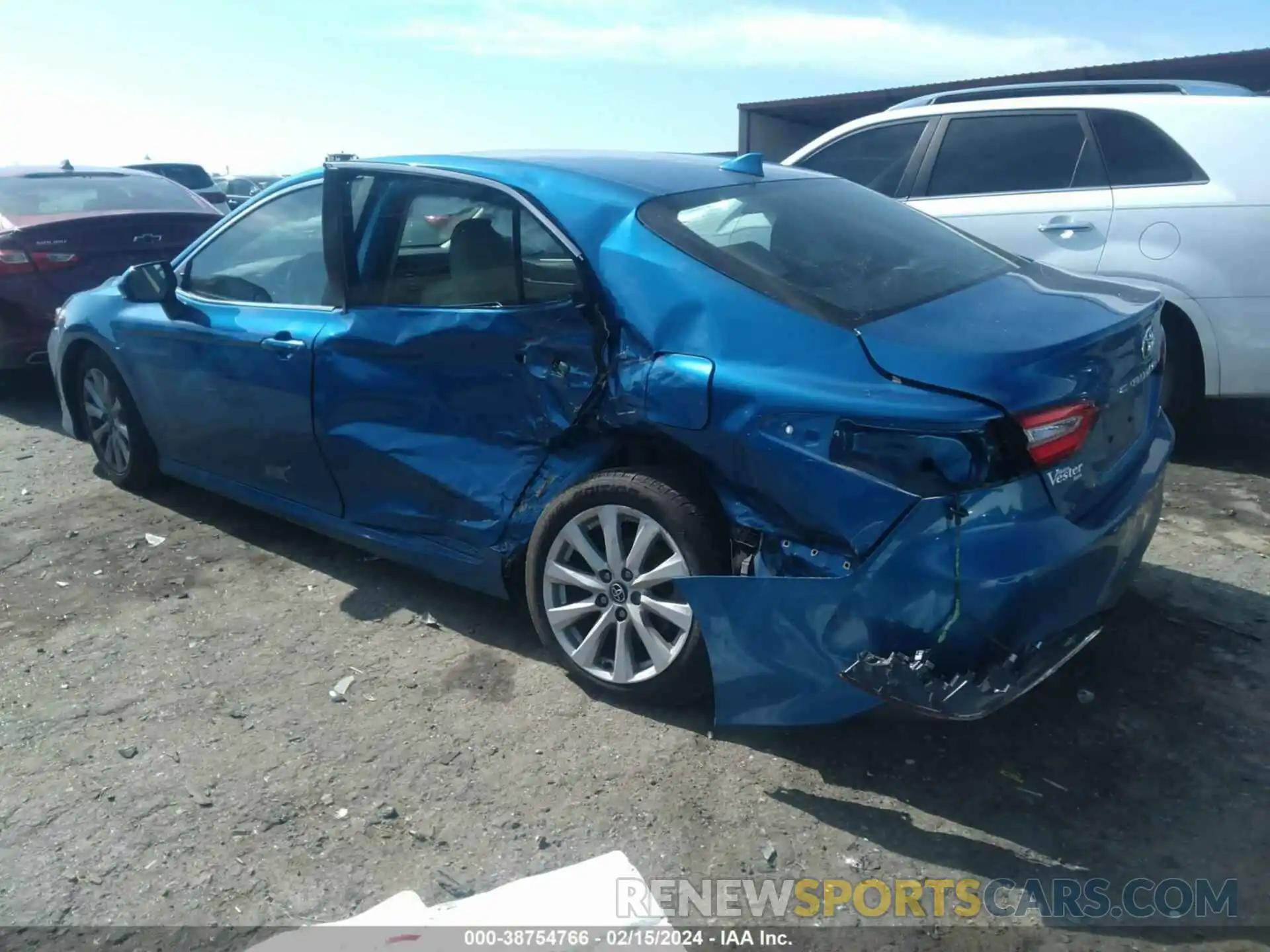 3 Photograph of a damaged car 4T1C11AK0LU344081 TOYOTA CAMRY 2020