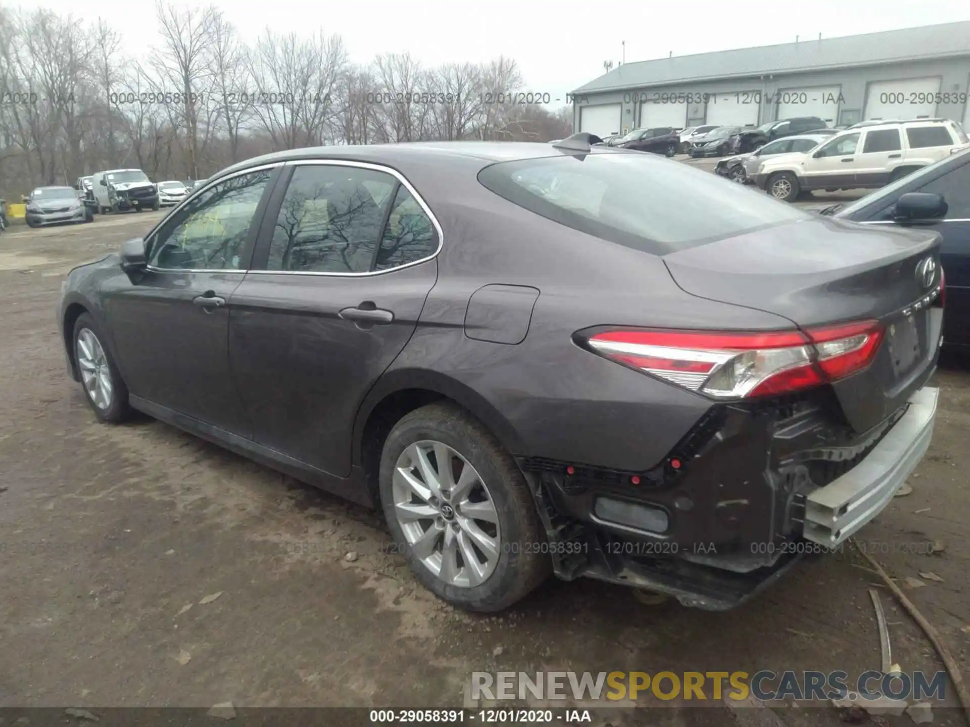 3 Photograph of a damaged car 4T1C11AK0LU345473 TOYOTA CAMRY 2020