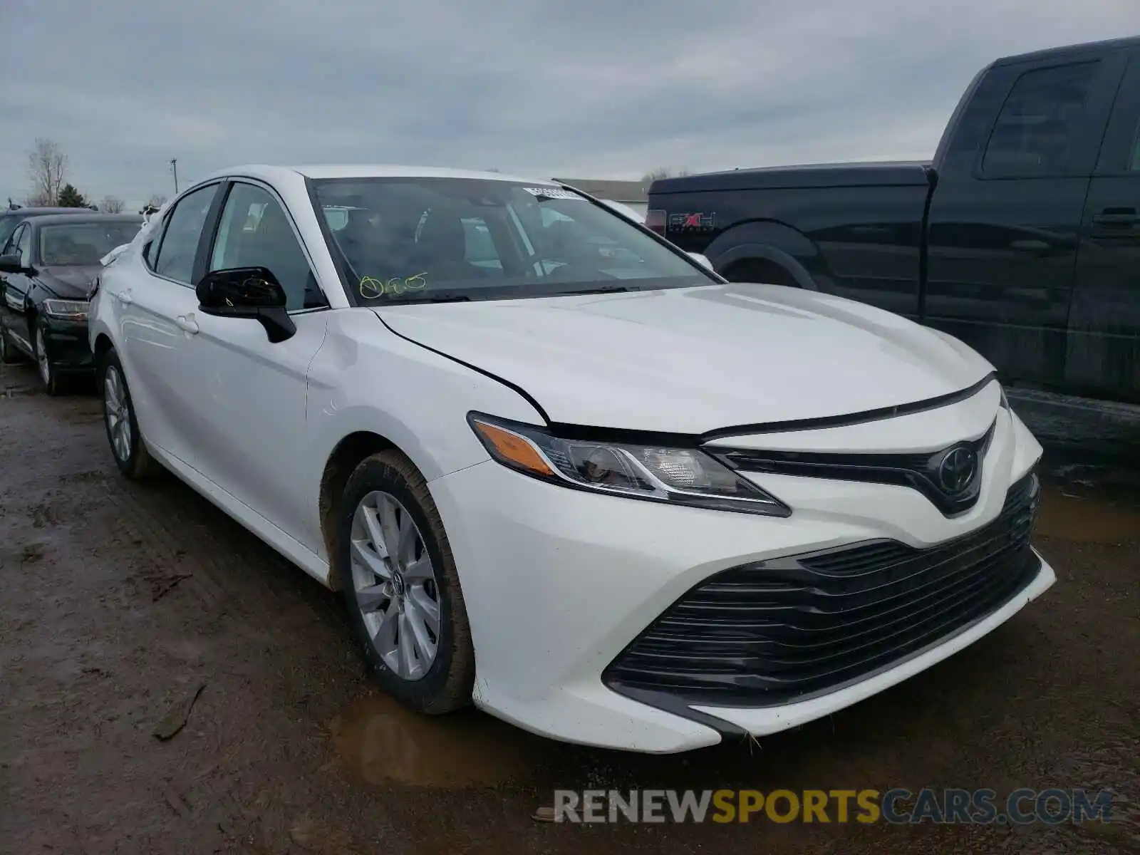 1 Photograph of a damaged car 4T1C11AK0LU348308 TOYOTA CAMRY 2020