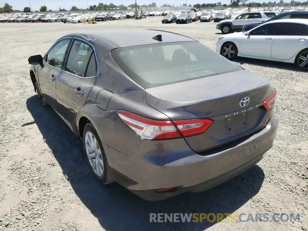 3 Photograph of a damaged car 4T1C11AK0LU348339 TOYOTA CAMRY 2020