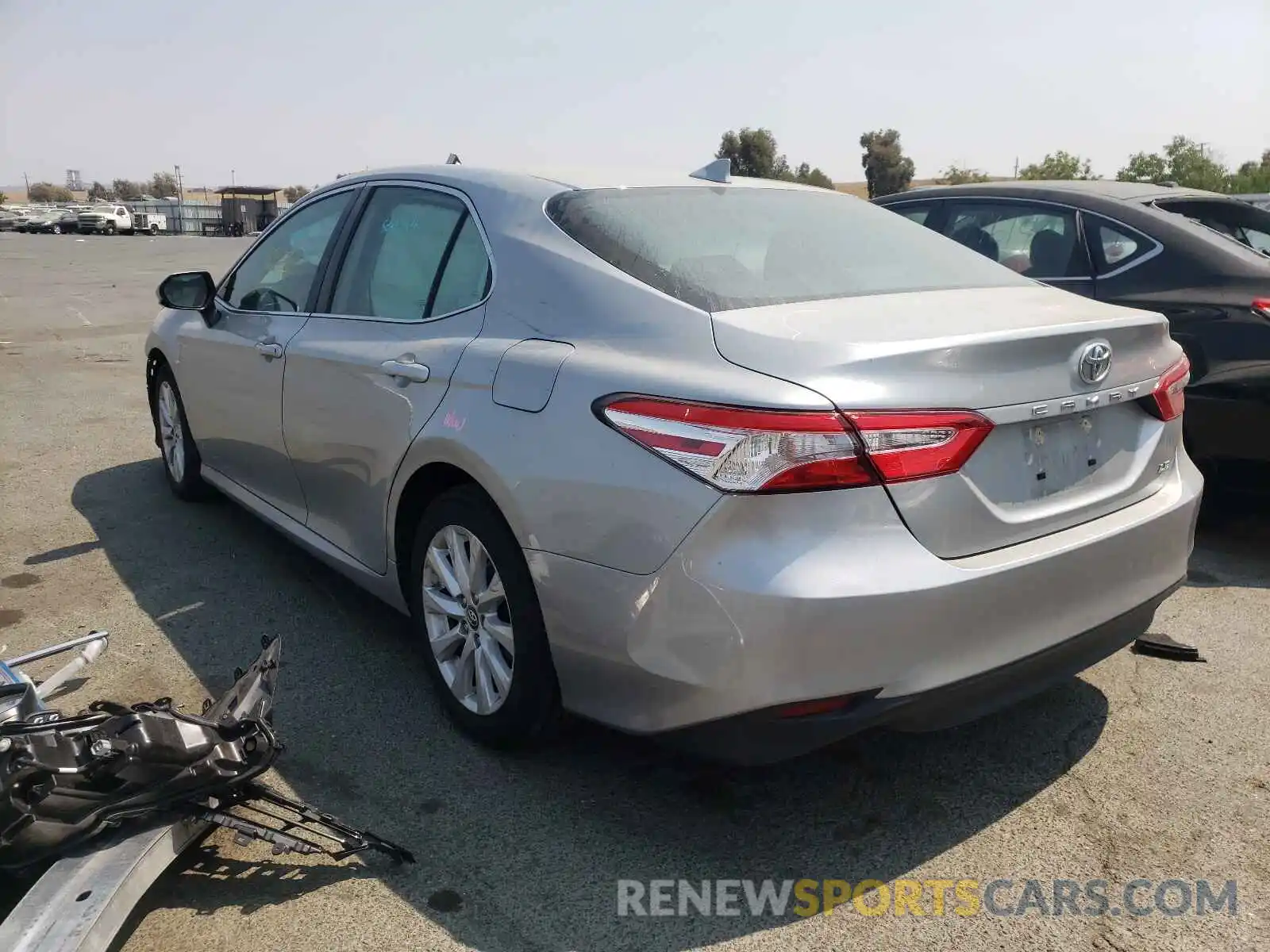 3 Photograph of a damaged car 4T1C11AK0LU354075 TOYOTA CAMRY 2020