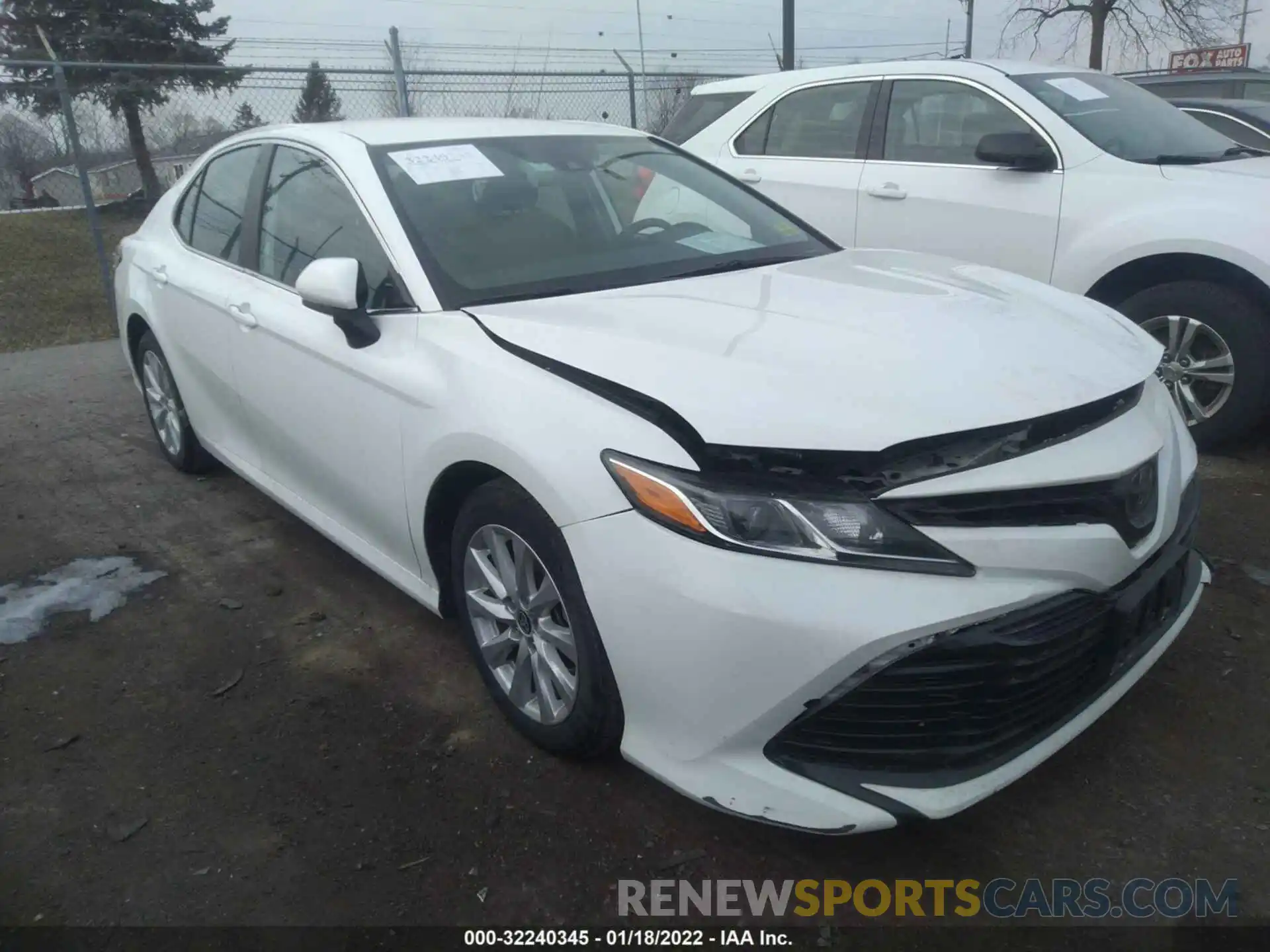 1 Photograph of a damaged car 4T1C11AK0LU358031 TOYOTA CAMRY 2020