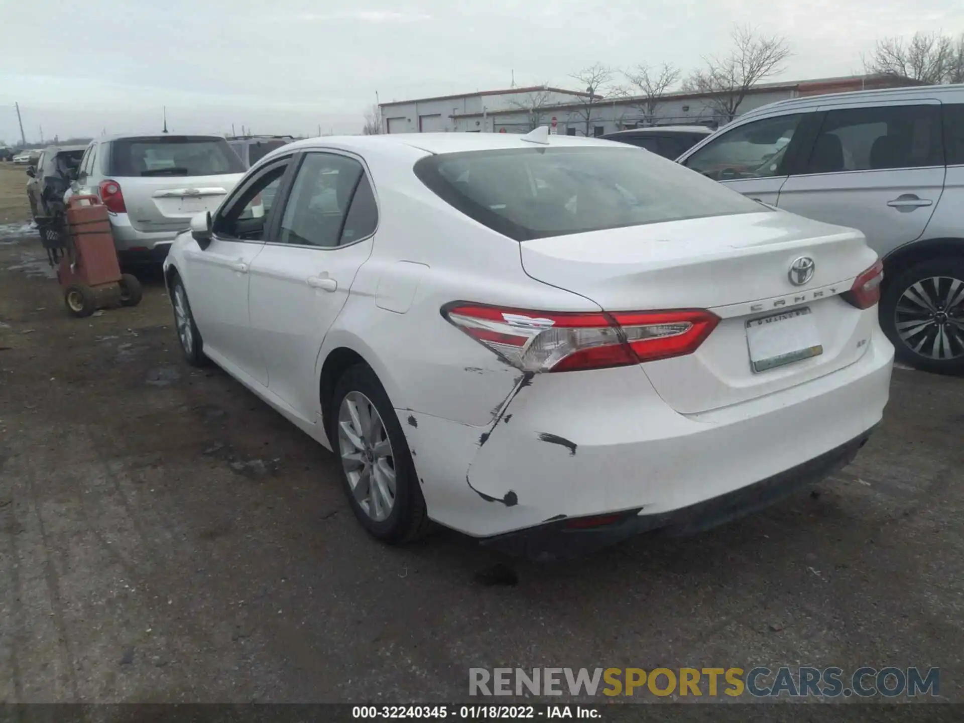 3 Photograph of a damaged car 4T1C11AK0LU358031 TOYOTA CAMRY 2020