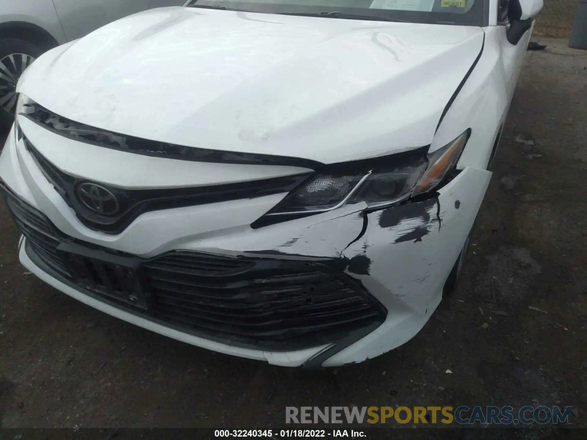 6 Photograph of a damaged car 4T1C11AK0LU358031 TOYOTA CAMRY 2020