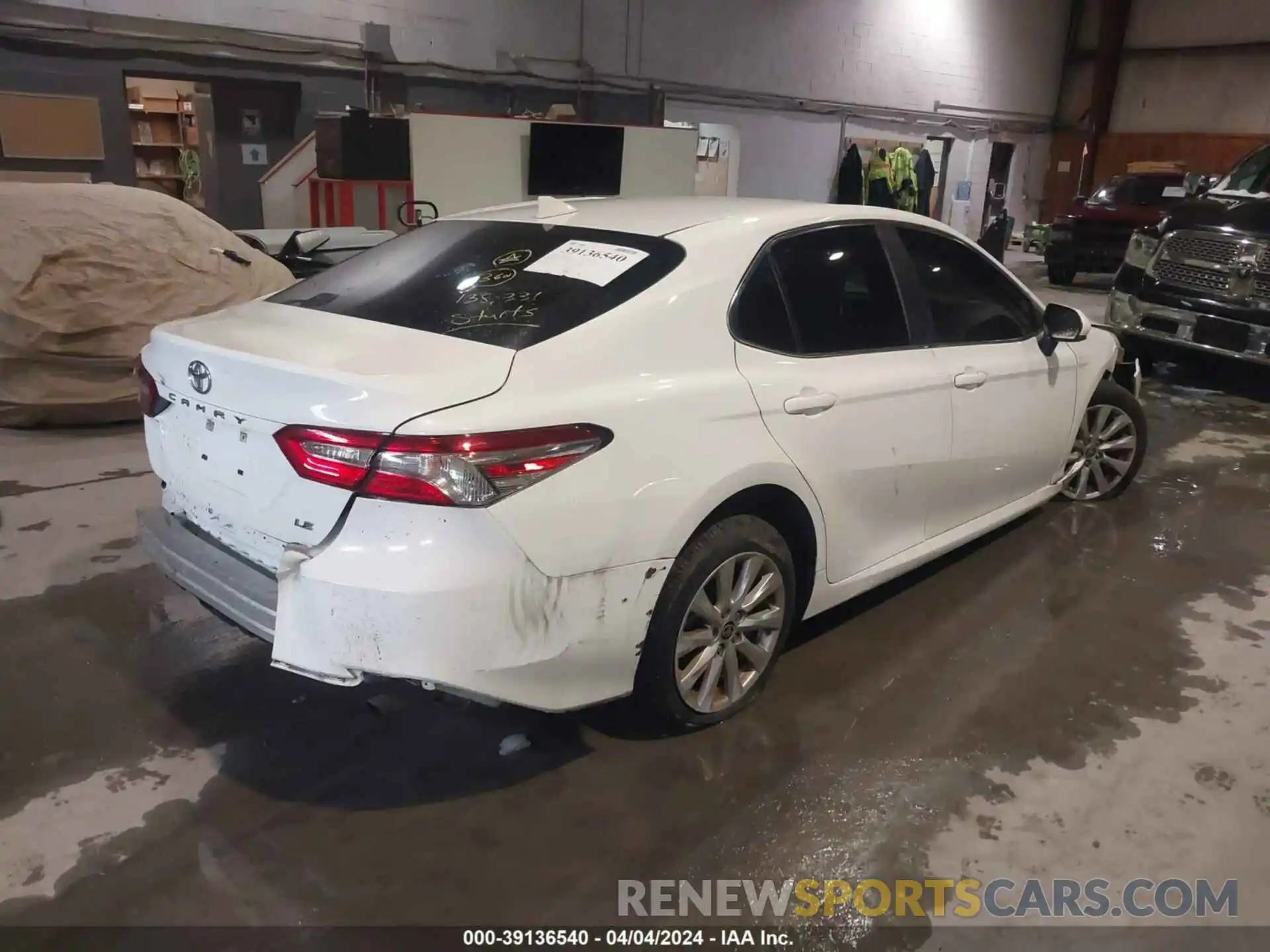 4 Photograph of a damaged car 4T1C11AK0LU358675 TOYOTA CAMRY 2020