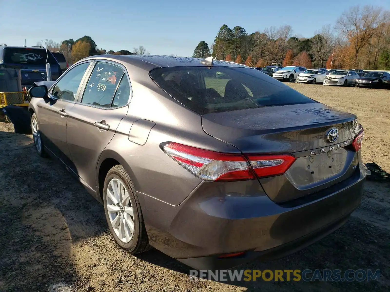 3 Photograph of a damaged car 4T1C11AK0LU362032 TOYOTA CAMRY 2020