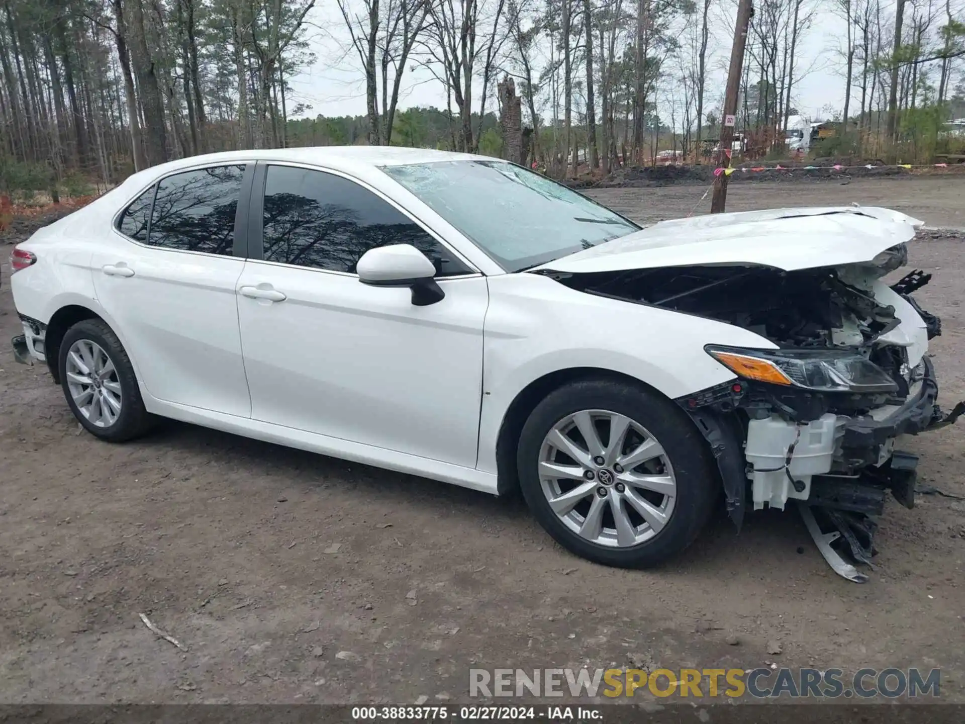 1 Photograph of a damaged car 4T1C11AK0LU362385 TOYOTA CAMRY 2020