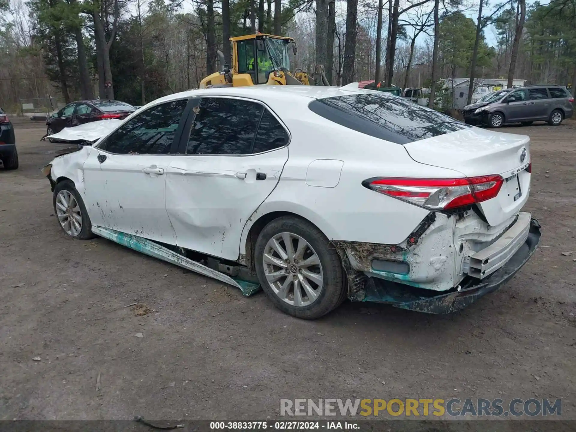 3 Photograph of a damaged car 4T1C11AK0LU362385 TOYOTA CAMRY 2020