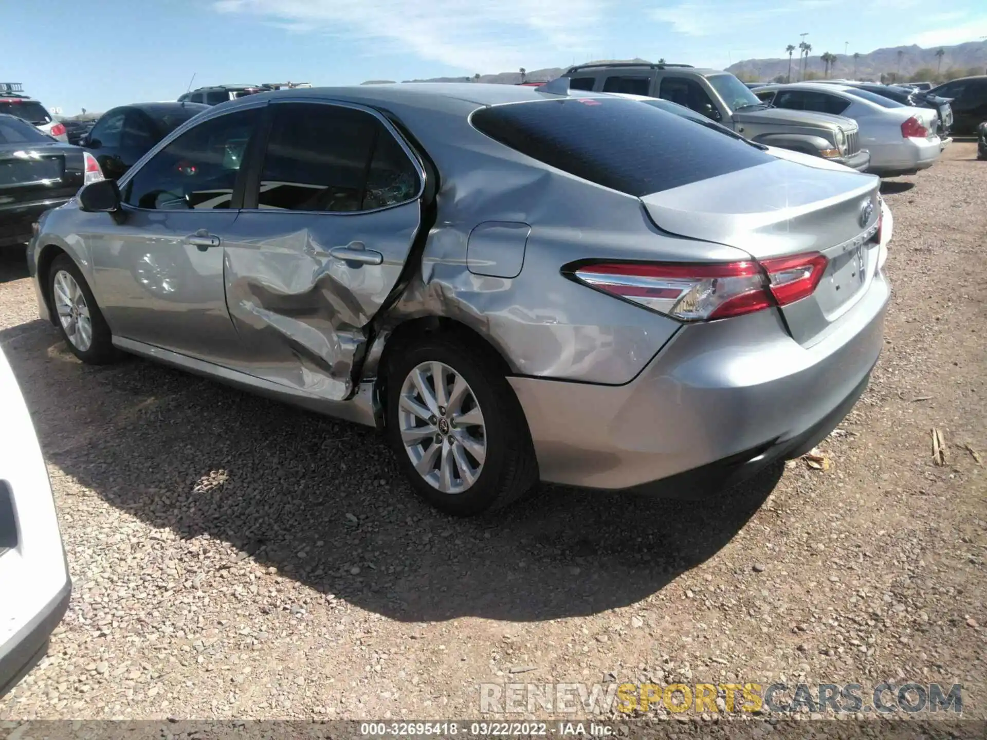 6 Photograph of a damaged car 4T1C11AK0LU364721 TOYOTA CAMRY 2020