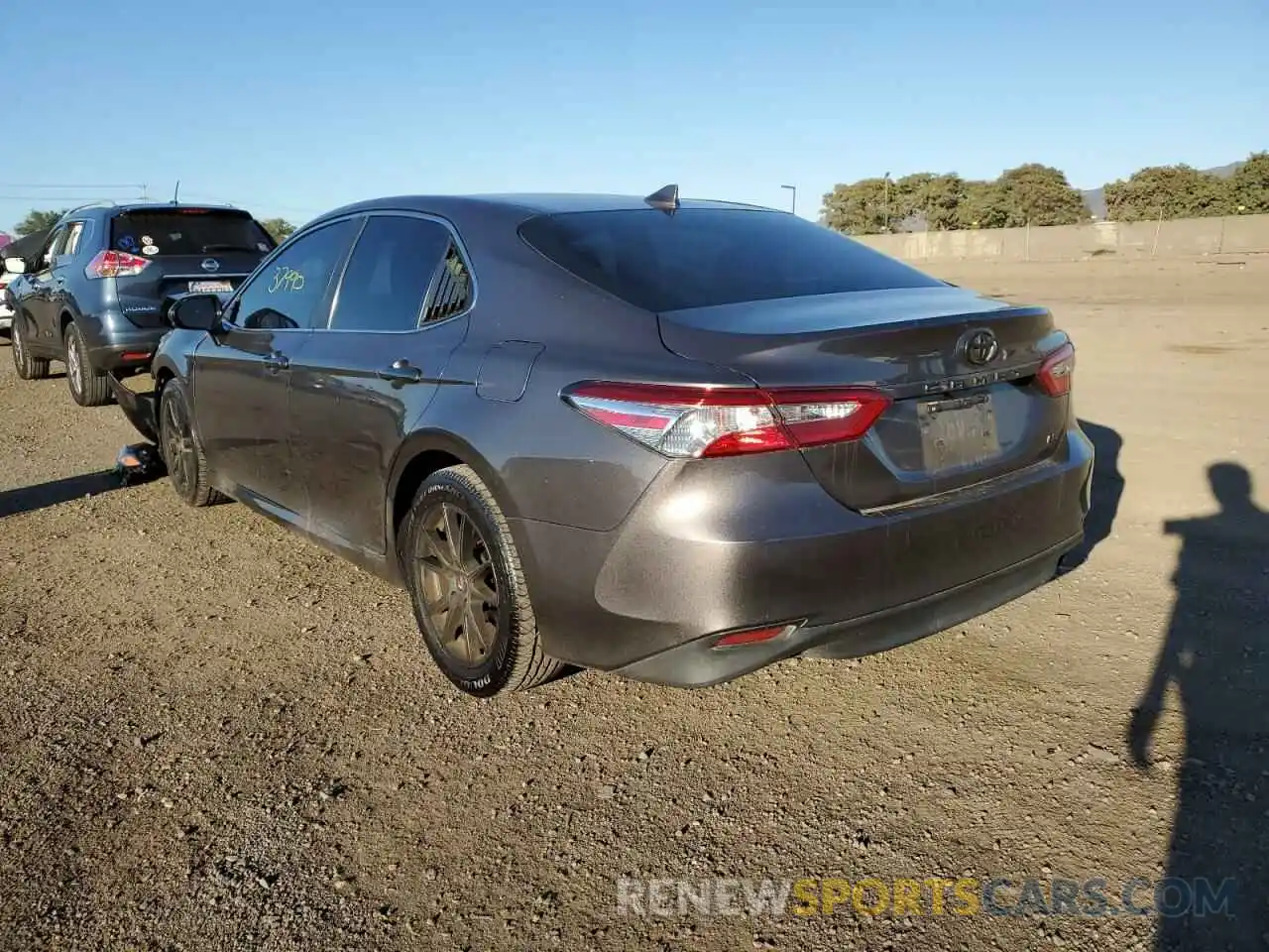 3 Photograph of a damaged car 4T1C11AK0LU370941 TOYOTA CAMRY 2020