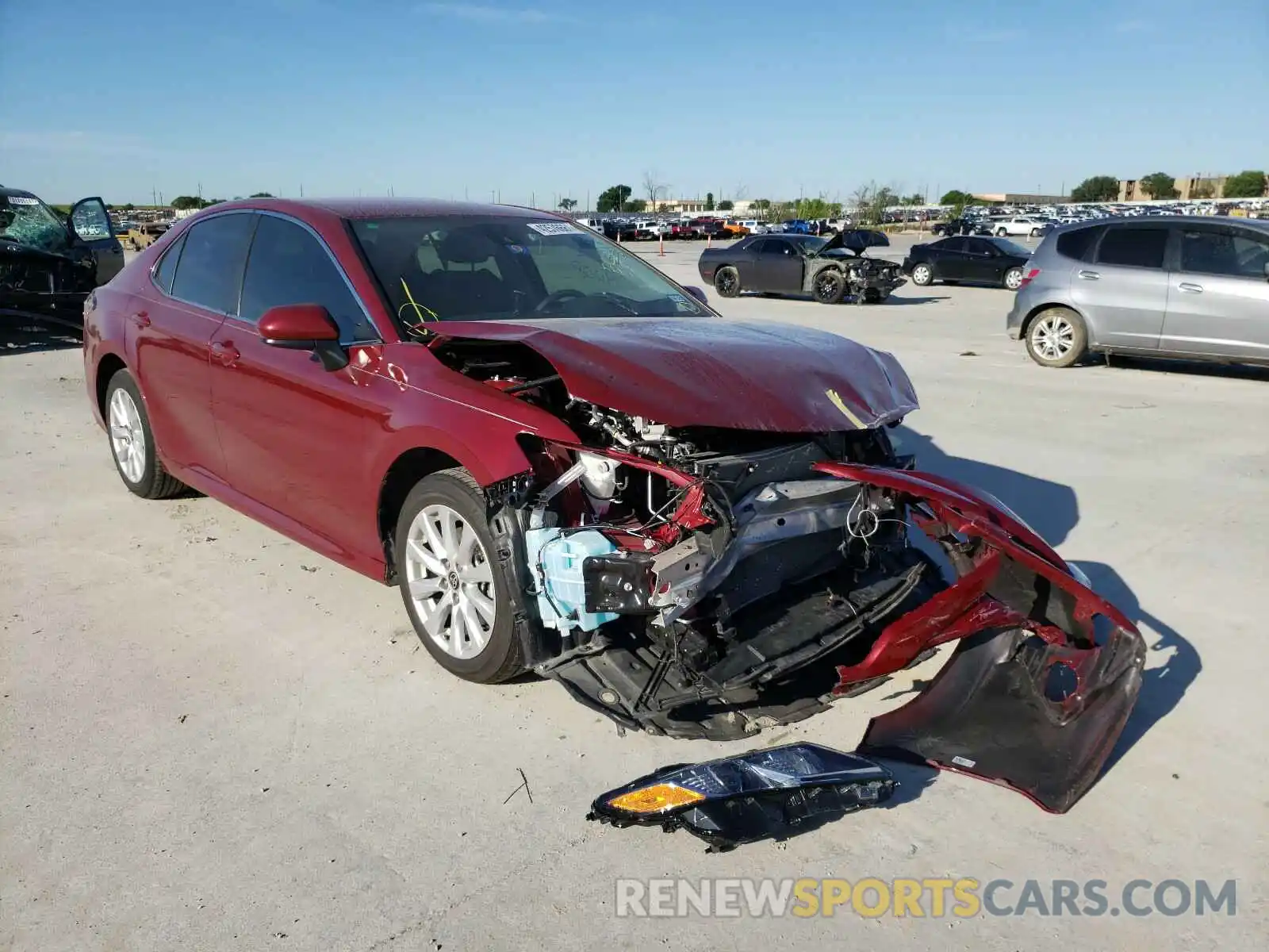 1 Photograph of a damaged car 4T1C11AK0LU371961 TOYOTA CAMRY 2020