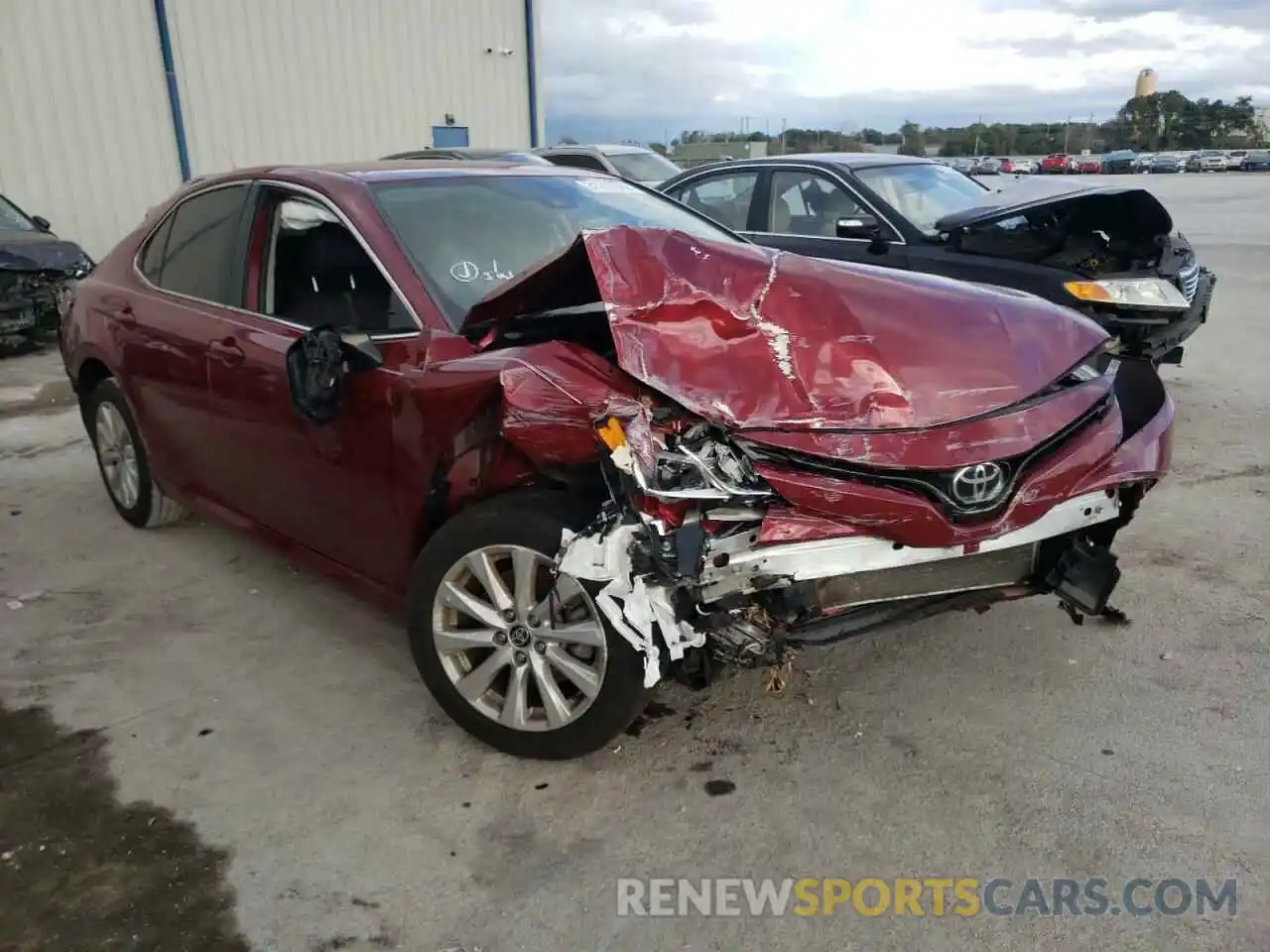 1 Photograph of a damaged car 4T1C11AK0LU379221 TOYOTA CAMRY 2020