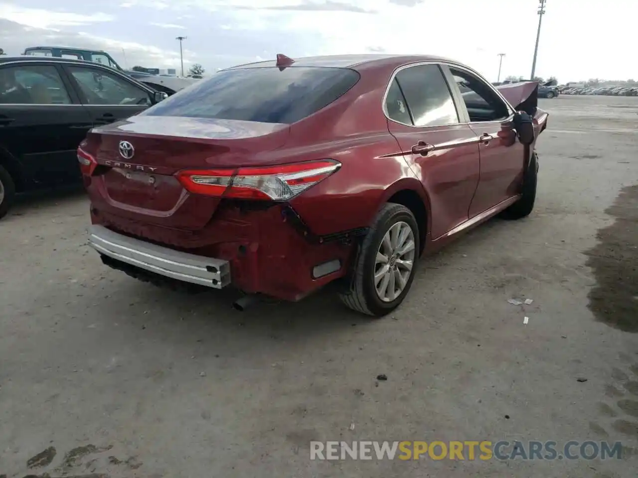 4 Photograph of a damaged car 4T1C11AK0LU379221 TOYOTA CAMRY 2020