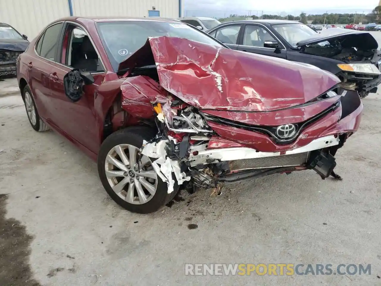 9 Photograph of a damaged car 4T1C11AK0LU379221 TOYOTA CAMRY 2020