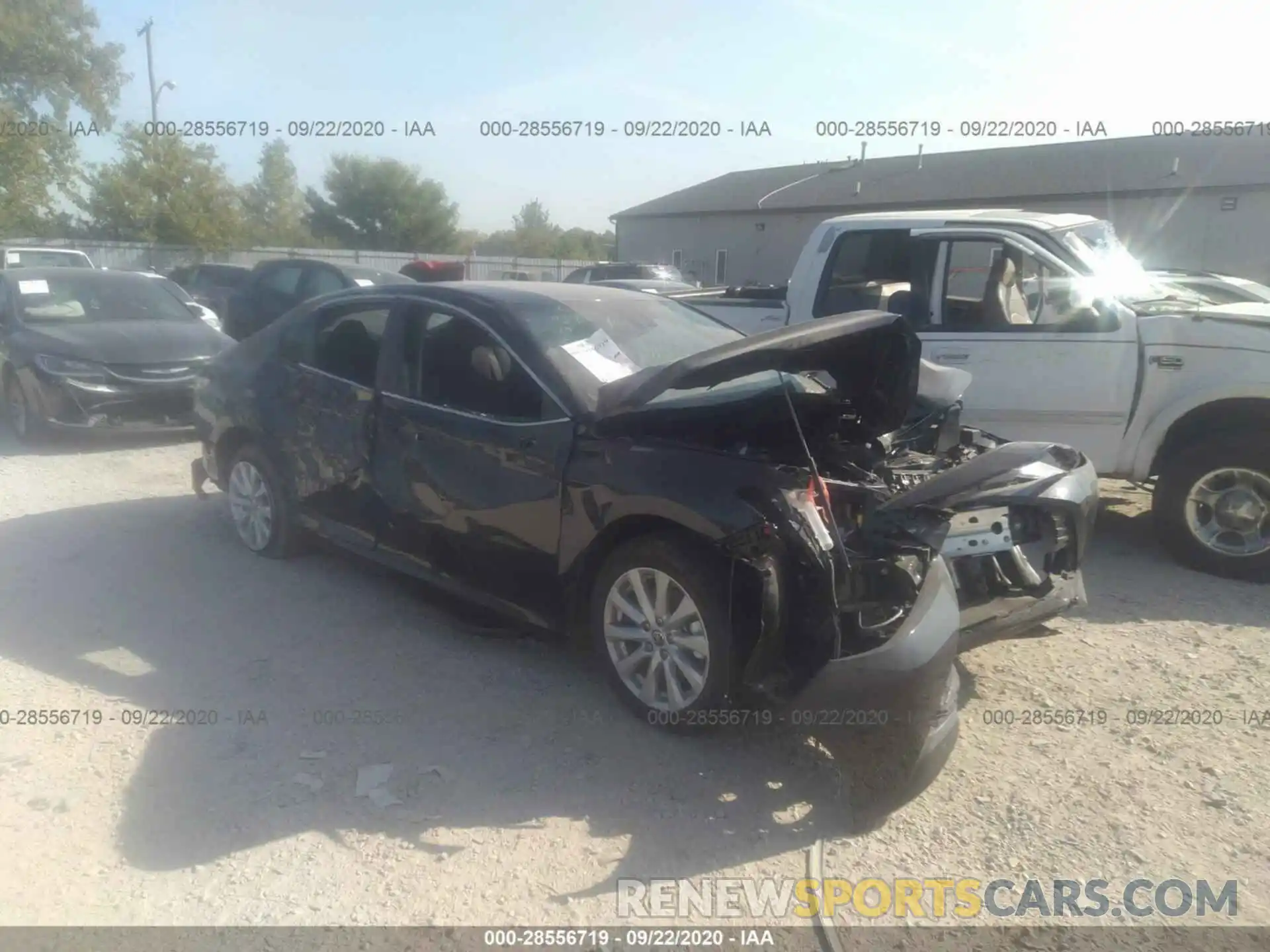 1 Photograph of a damaged car 4T1C11AK0LU387674 TOYOTA CAMRY 2020