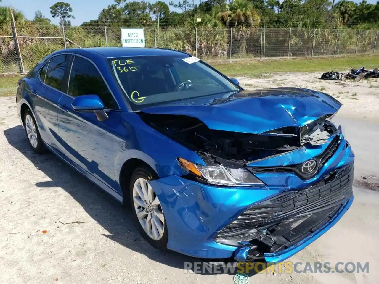 1 Photograph of a damaged car 4T1C11AK0LU389036 TOYOTA CAMRY 2020