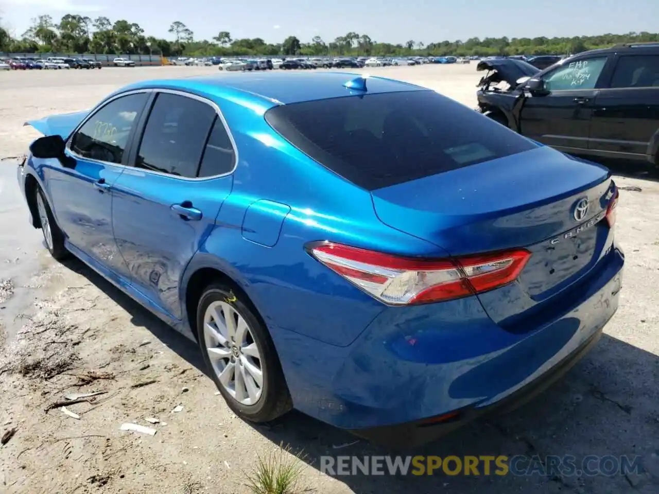 3 Photograph of a damaged car 4T1C11AK0LU389036 TOYOTA CAMRY 2020