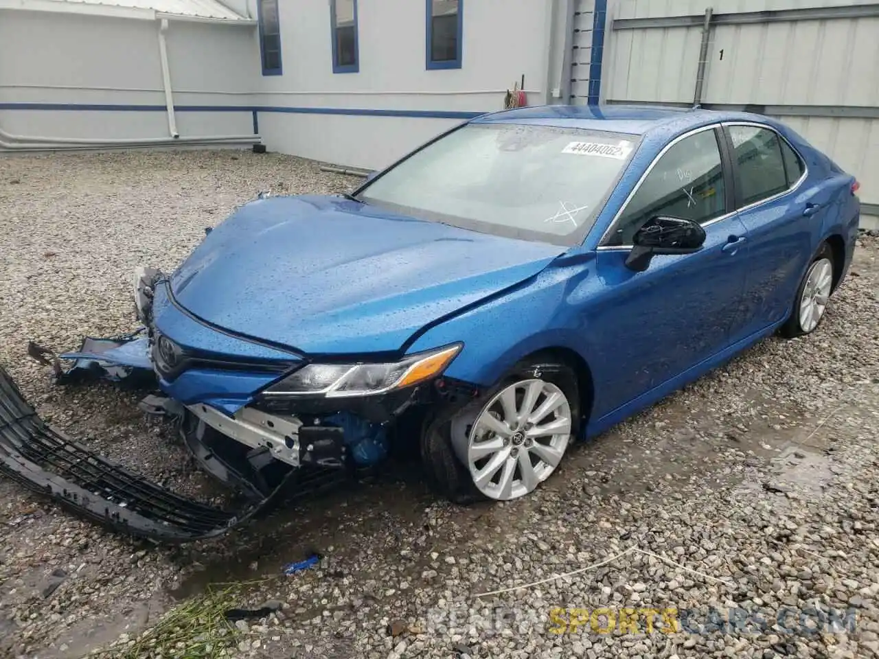 2 Photograph of a damaged car 4T1C11AK0LU389196 TOYOTA CAMRY 2020