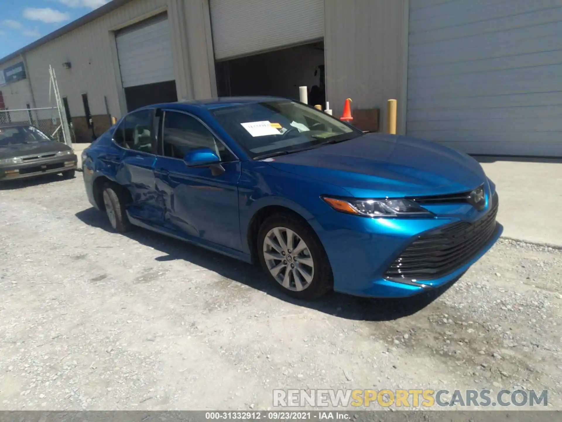 1 Photograph of a damaged car 4T1C11AK0LU393085 TOYOTA CAMRY 2020