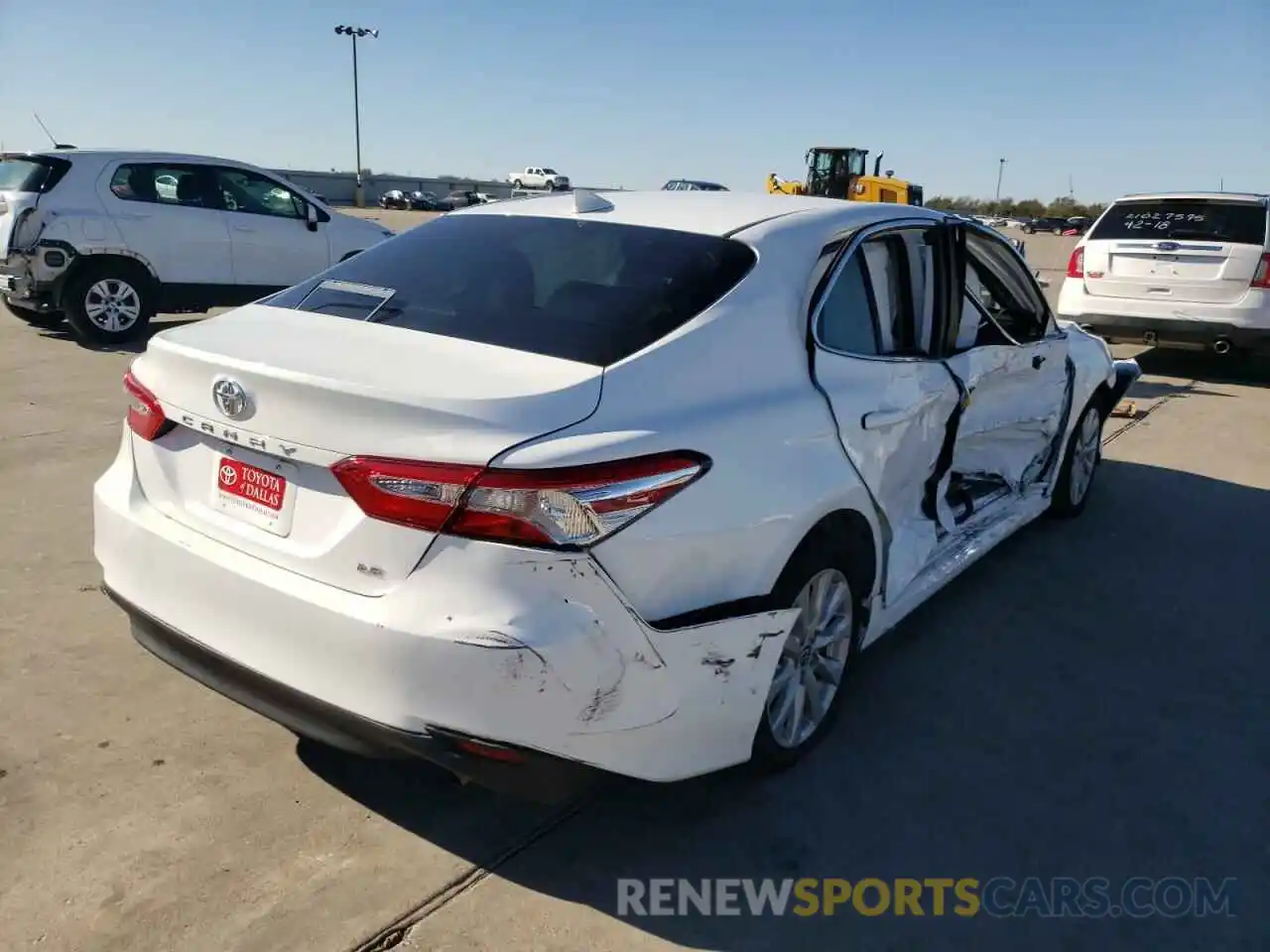 4 Photograph of a damaged car 4T1C11AK0LU398237 TOYOTA CAMRY 2020