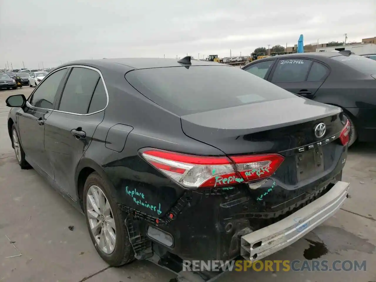 3 Photograph of a damaged car 4T1C11AK0LU398304 TOYOTA CAMRY 2020