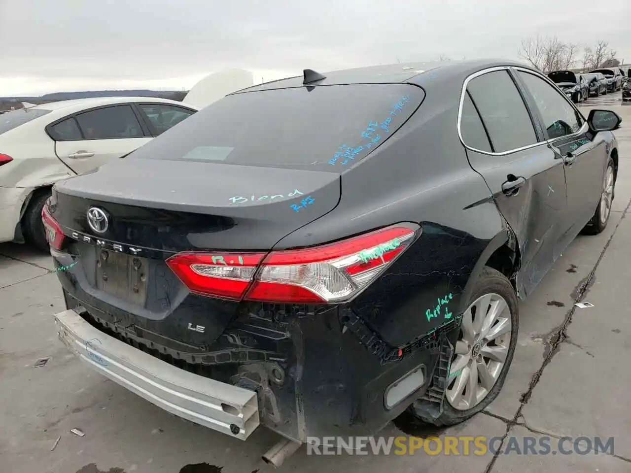 4 Photograph of a damaged car 4T1C11AK0LU398304 TOYOTA CAMRY 2020