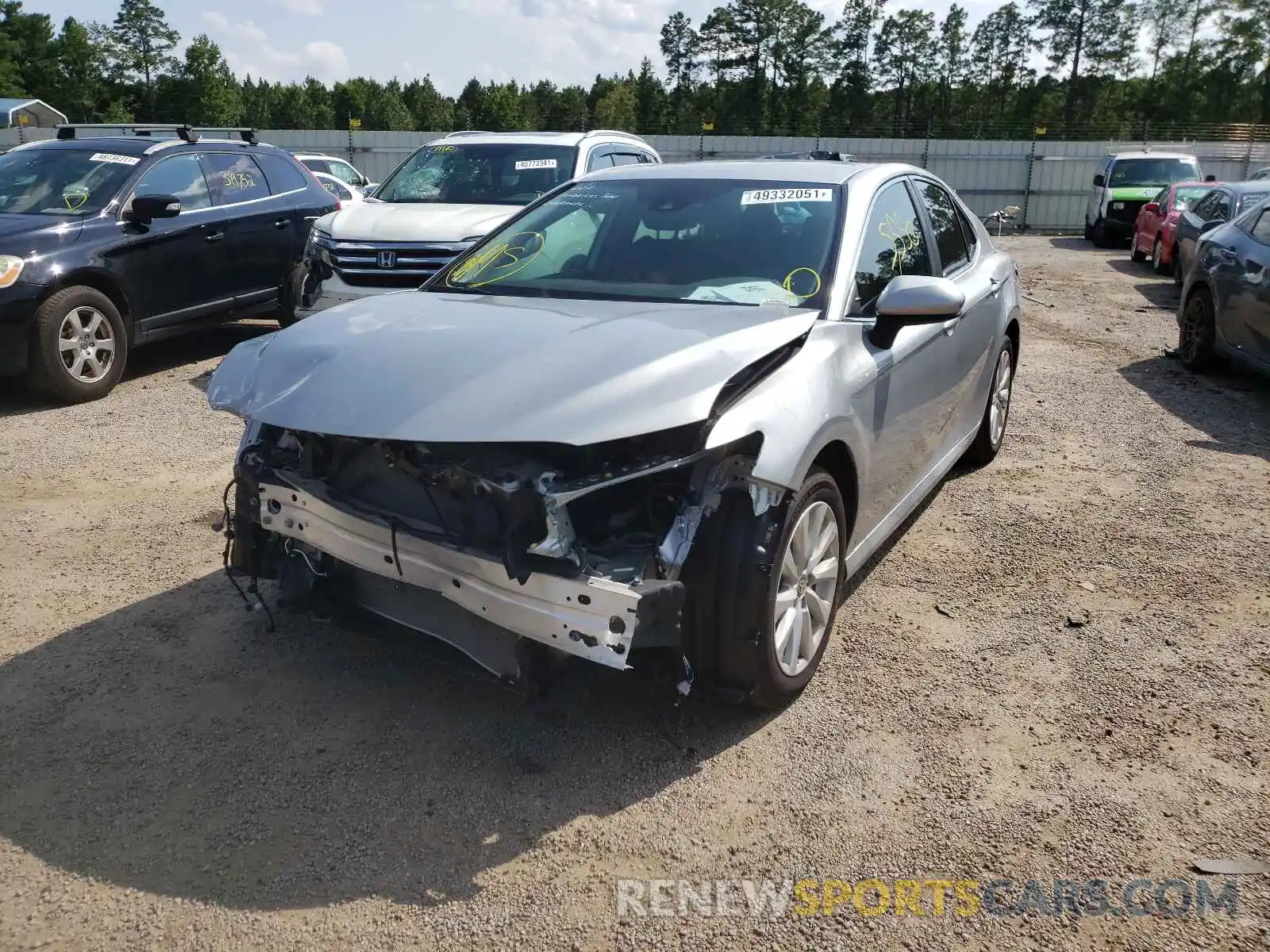 2 Photograph of a damaged car 4T1C11AK0LU402125 TOYOTA CAMRY 2020