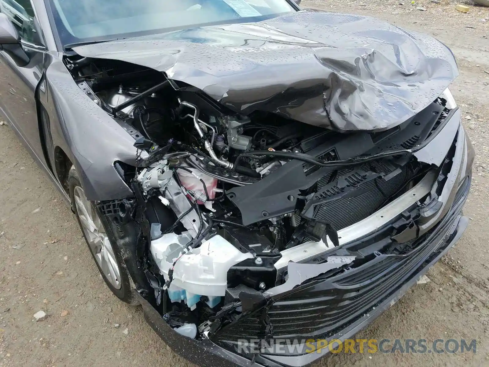 9 Photograph of a damaged car 4T1C11AK0LU859002 TOYOTA CAMRY 2020