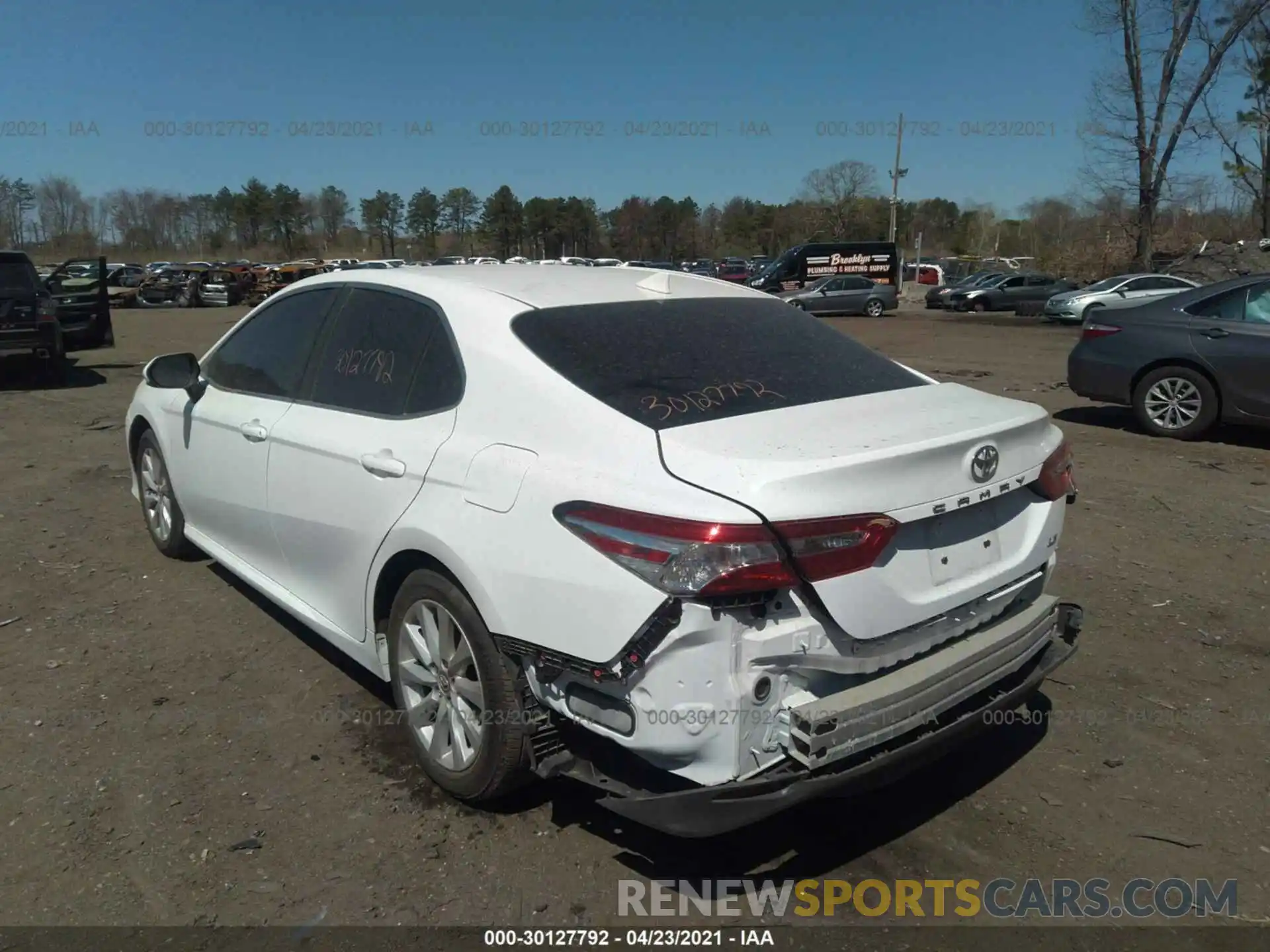 3 Photograph of a damaged car 4T1C11AK0LU866192 TOYOTA CAMRY 2020