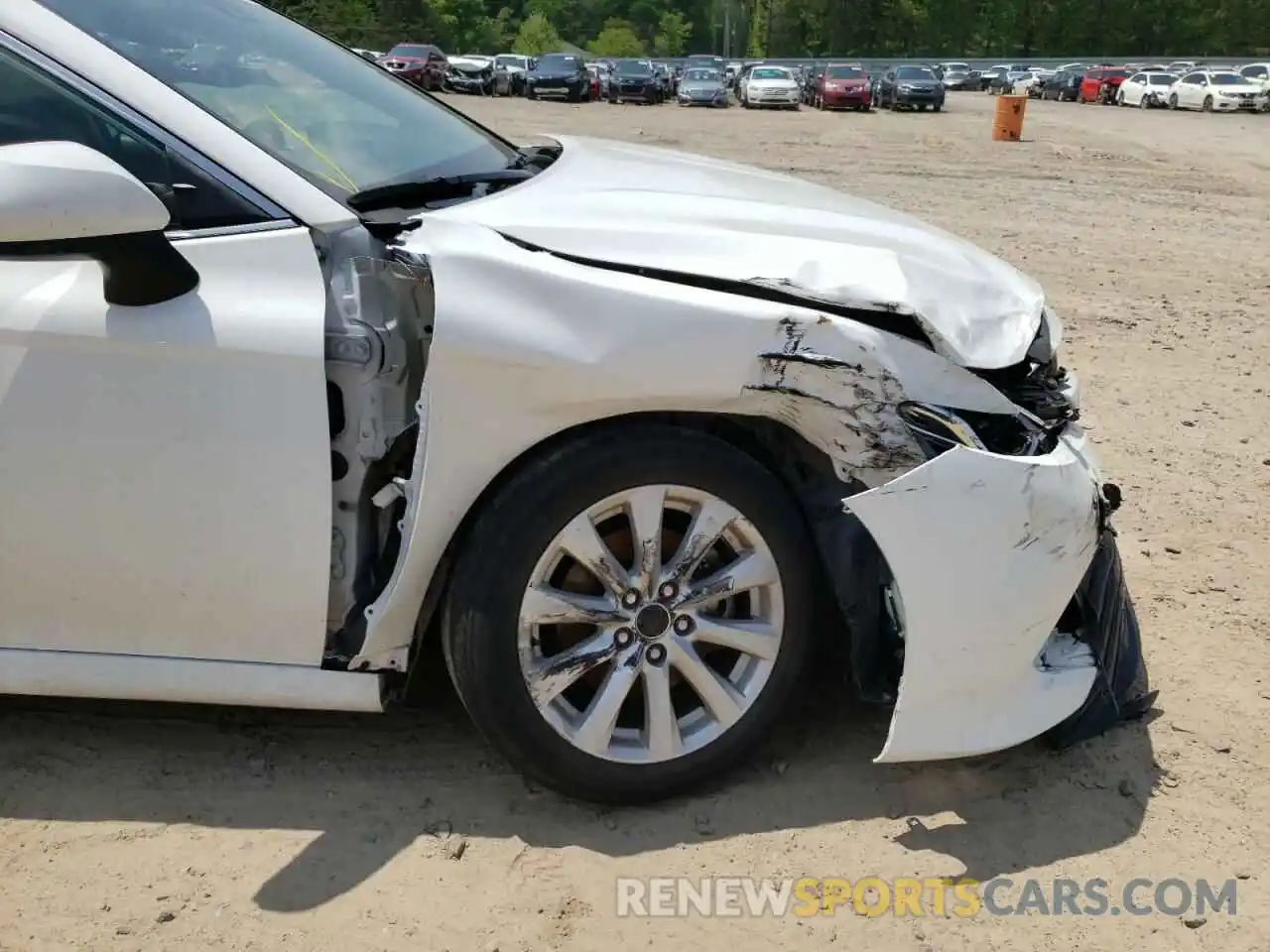 9 Photograph of a damaged car 4T1C11AK0LU866841 TOYOTA CAMRY 2020