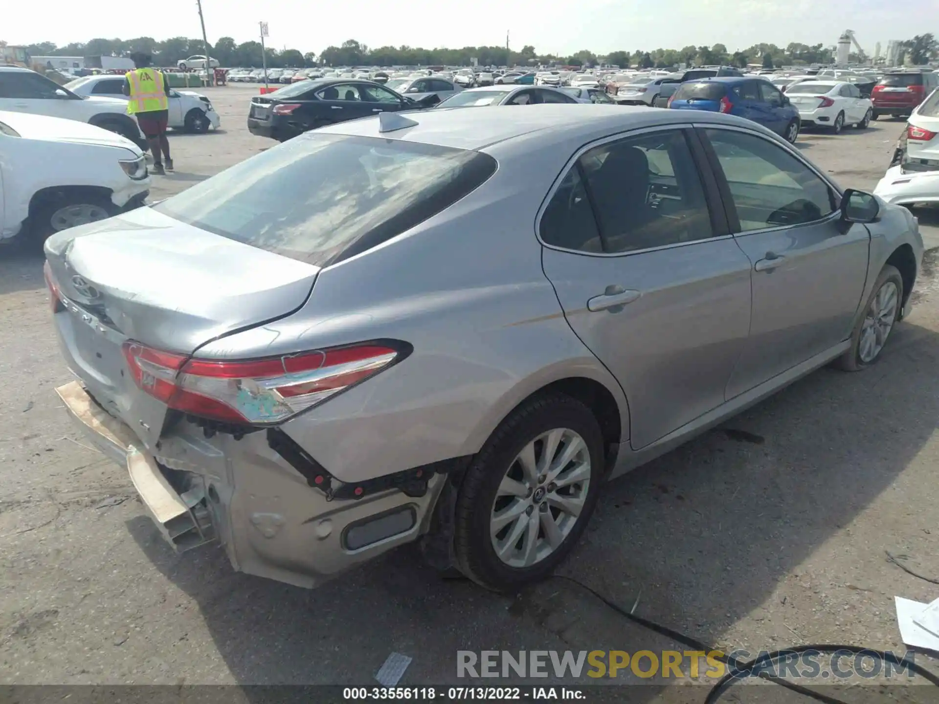 4 Photograph of a damaged car 4T1C11AK0LU867746 TOYOTA CAMRY 2020