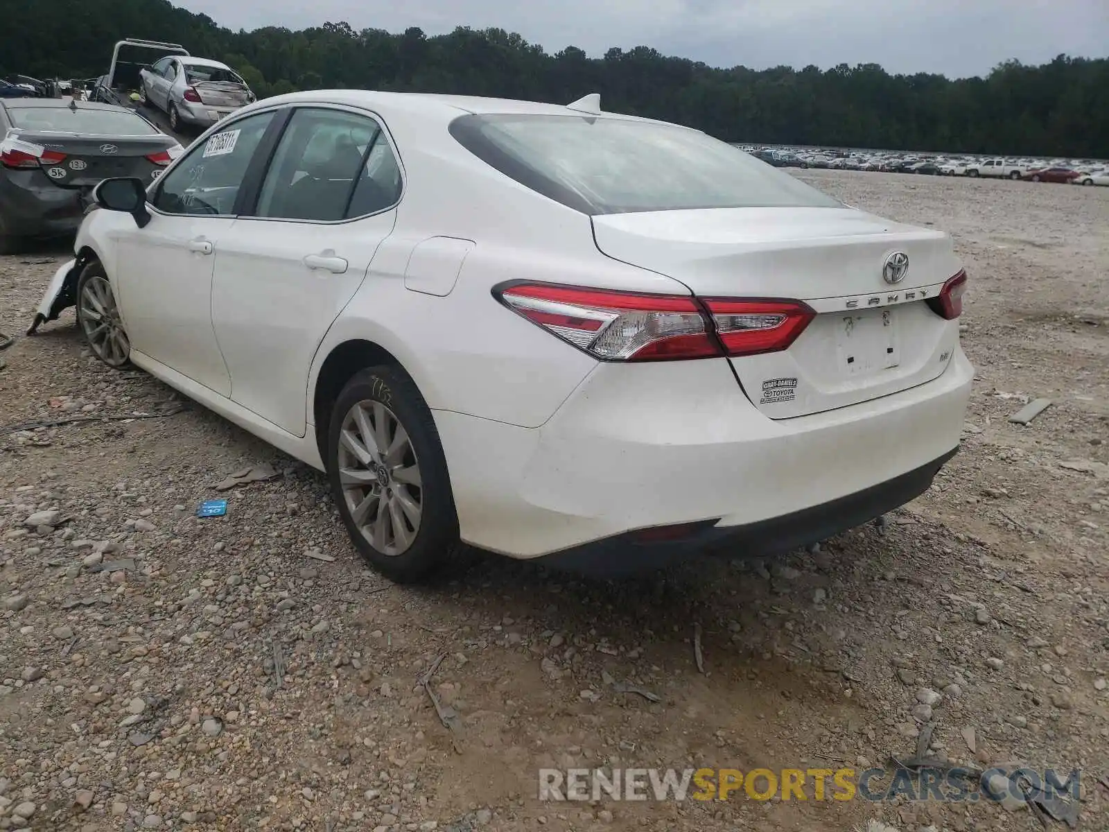 3 Photograph of a damaged car 4T1C11AK0LU869965 TOYOTA CAMRY 2020