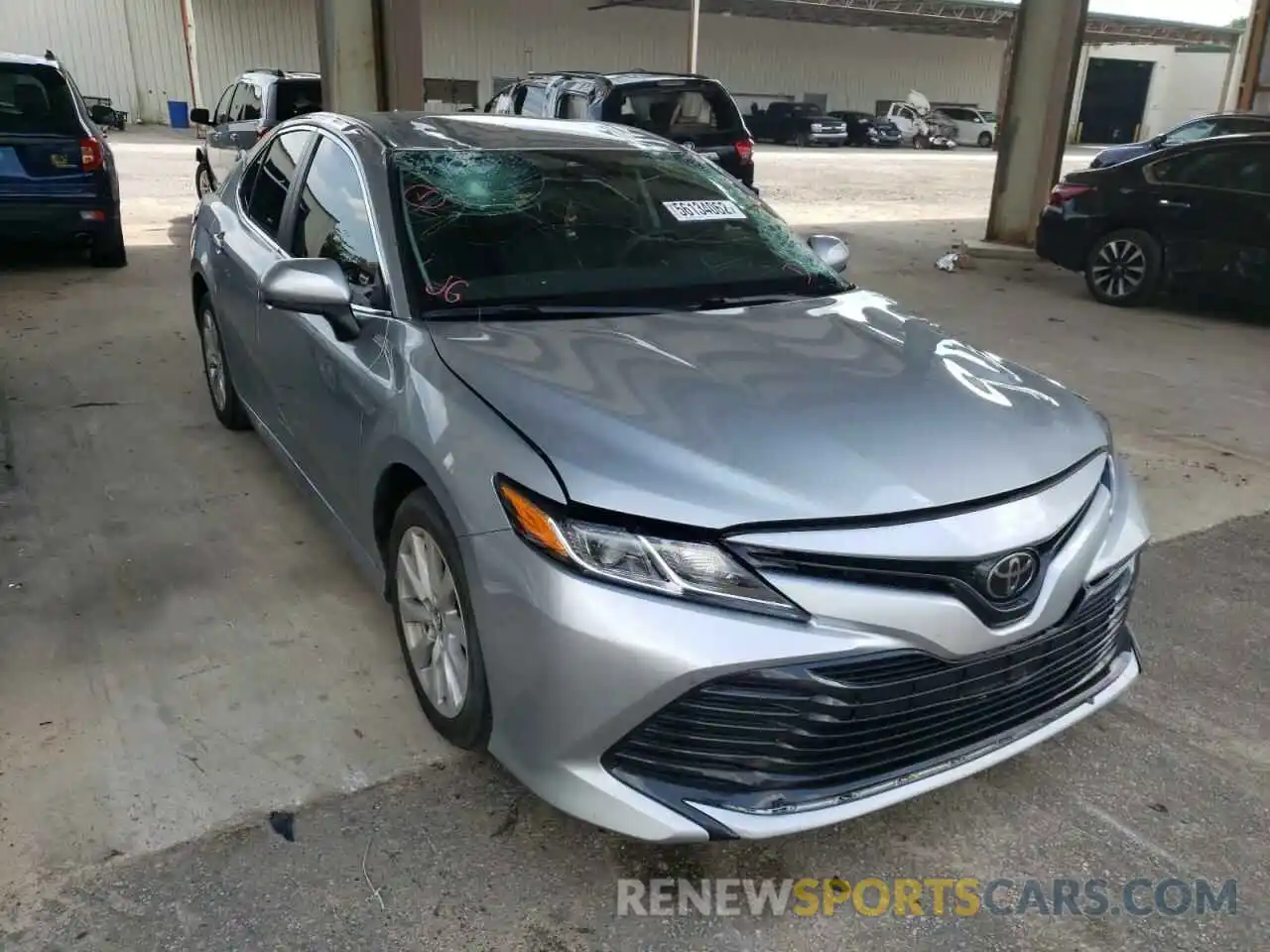 1 Photograph of a damaged car 4T1C11AK0LU870484 TOYOTA CAMRY 2020