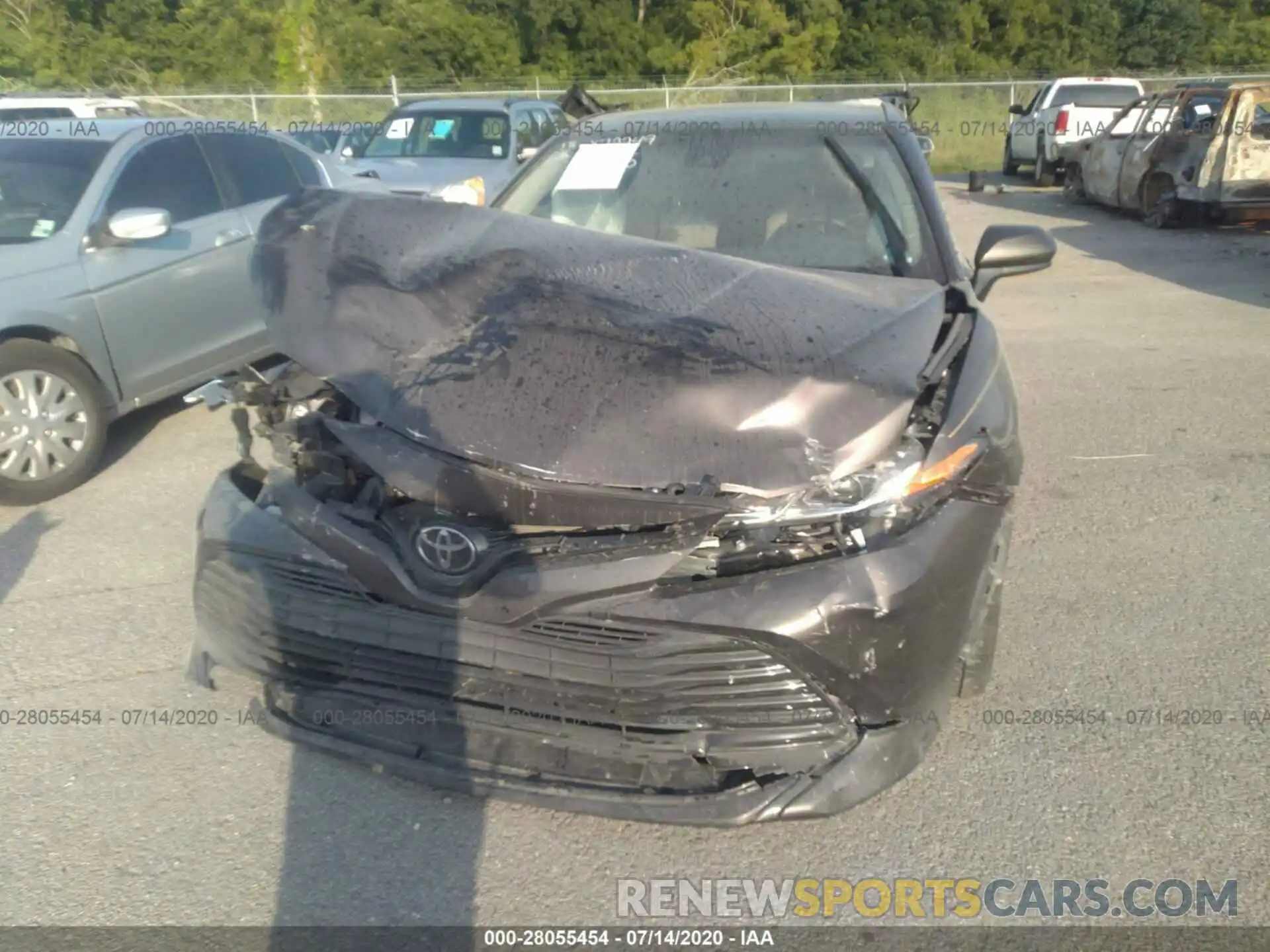 6 Photograph of a damaged car 4T1C11AK0LU872249 TOYOTA CAMRY 2020