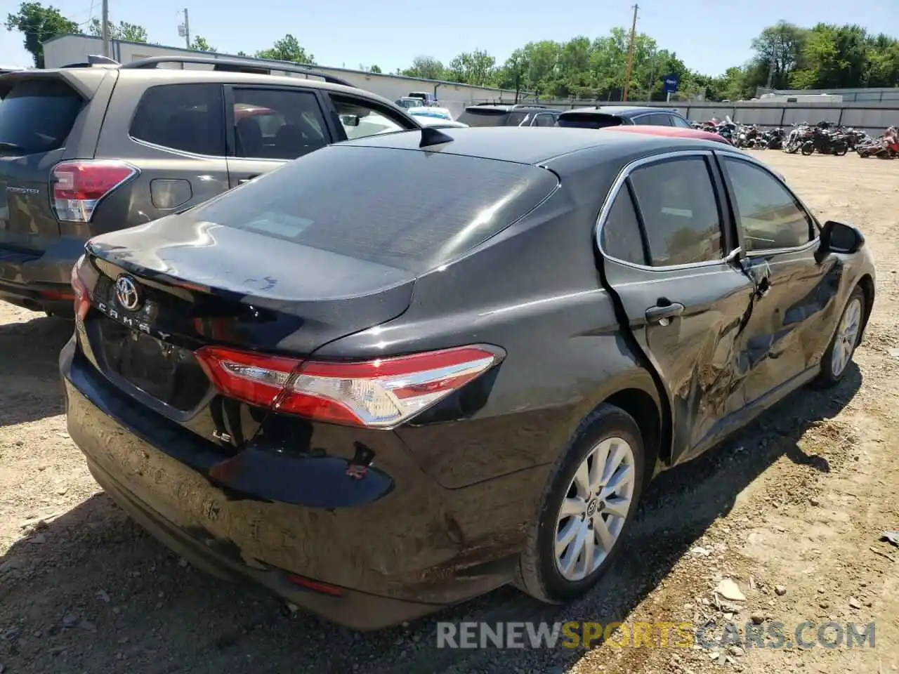 4 Photograph of a damaged car 4T1C11AK0LU876947 TOYOTA CAMRY 2020