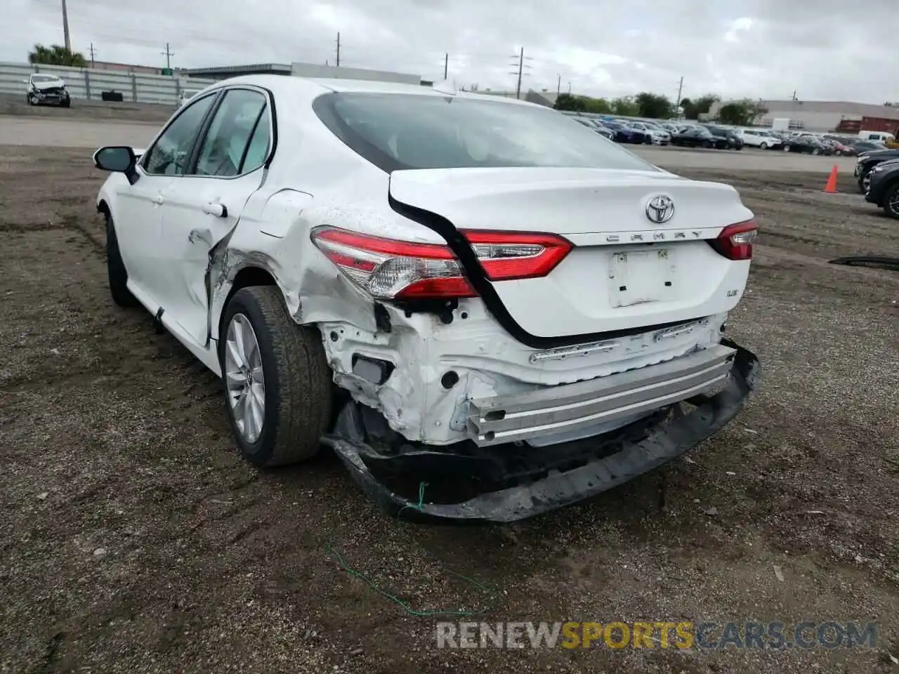 3 Photograph of a damaged car 4T1C11AK0LU879217 TOYOTA CAMRY 2020