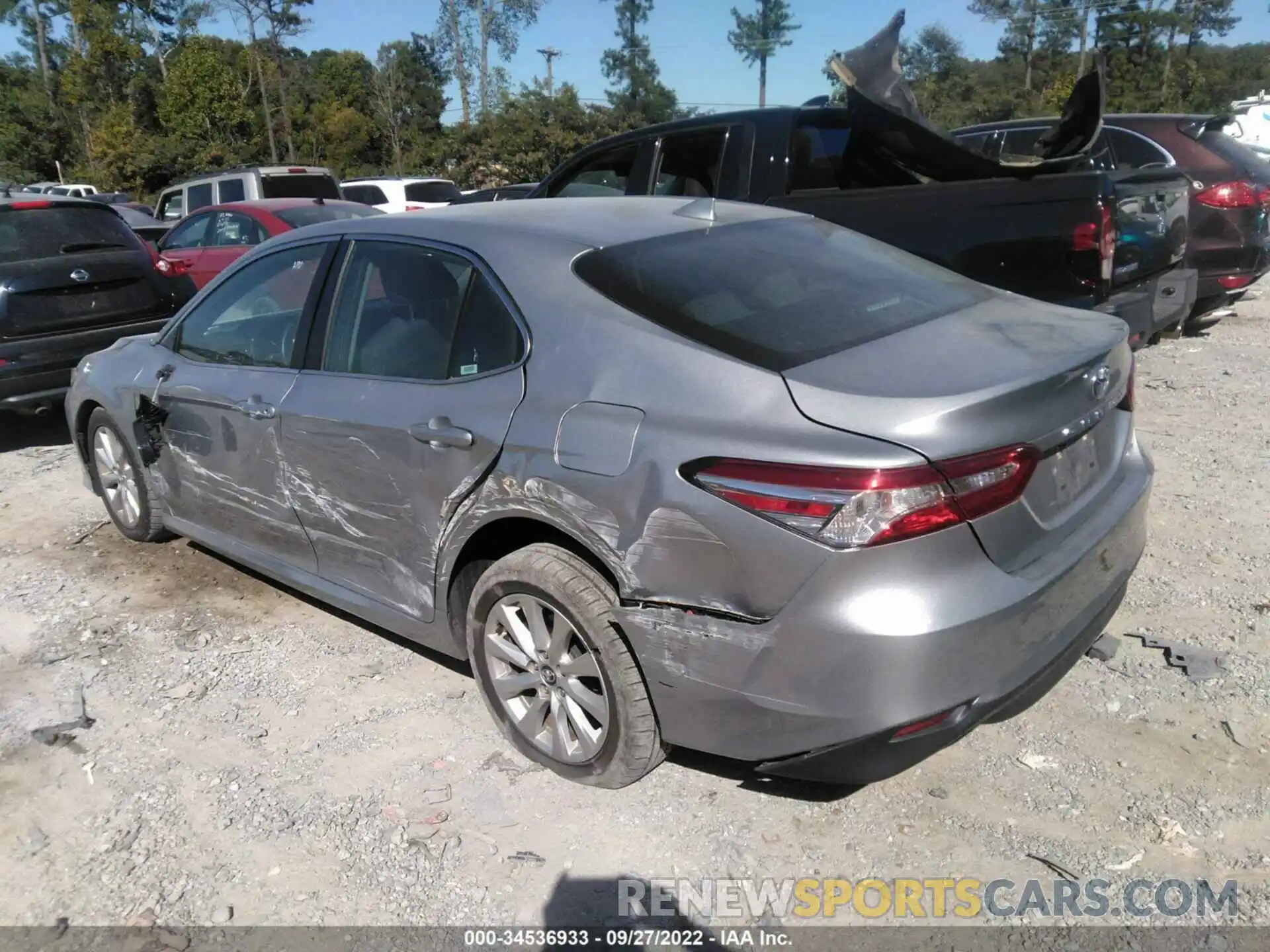 3 Photograph of a damaged car 4T1C11AK0LU887849 TOYOTA CAMRY 2020