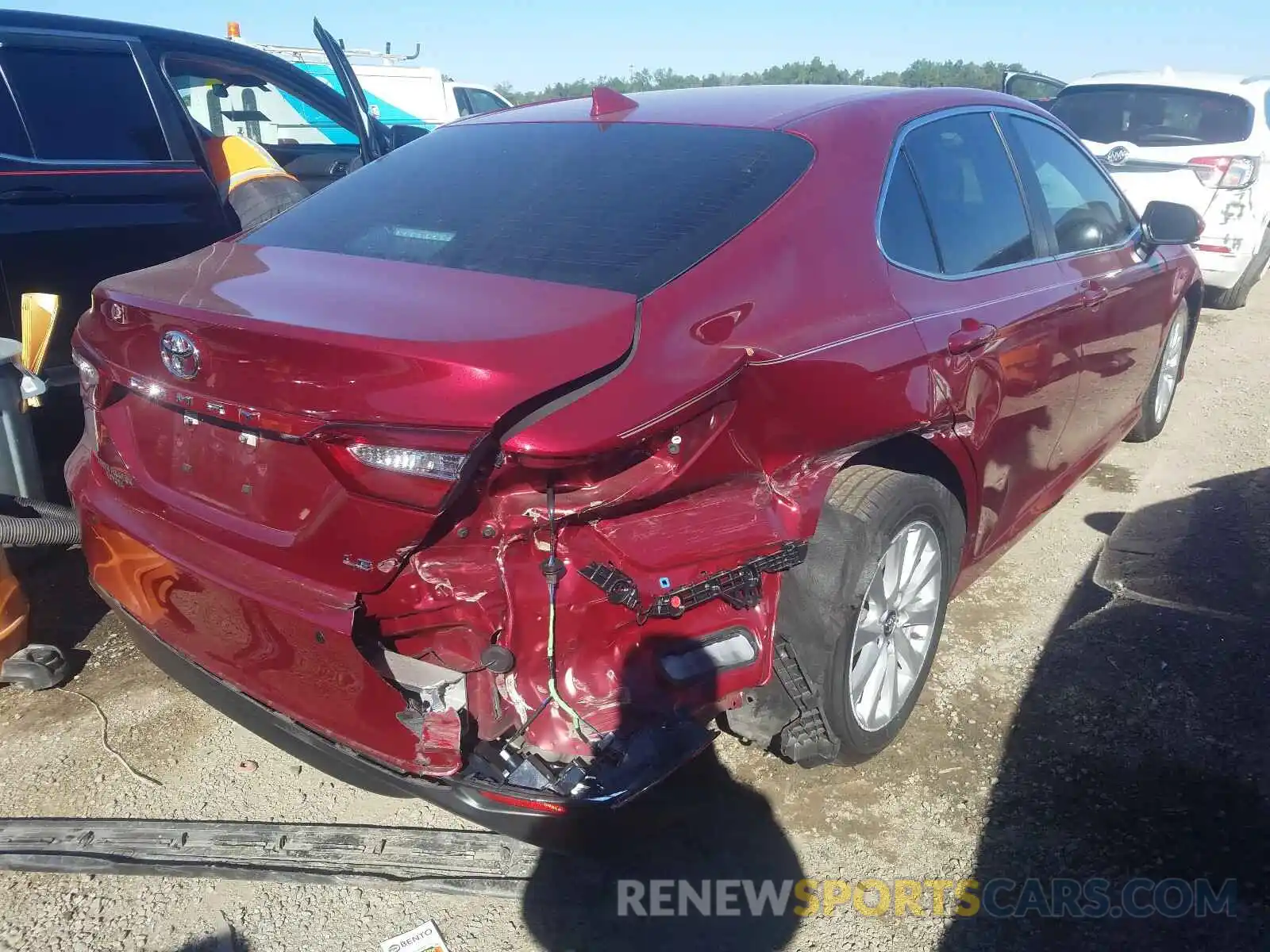 4 Photograph of a damaged car 4T1C11AK0LU889651 TOYOTA CAMRY 2020