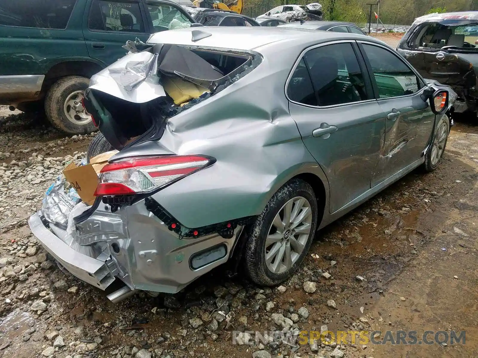 4 Photograph of a damaged car 4T1C11AK0LU891481 TOYOTA CAMRY 2020