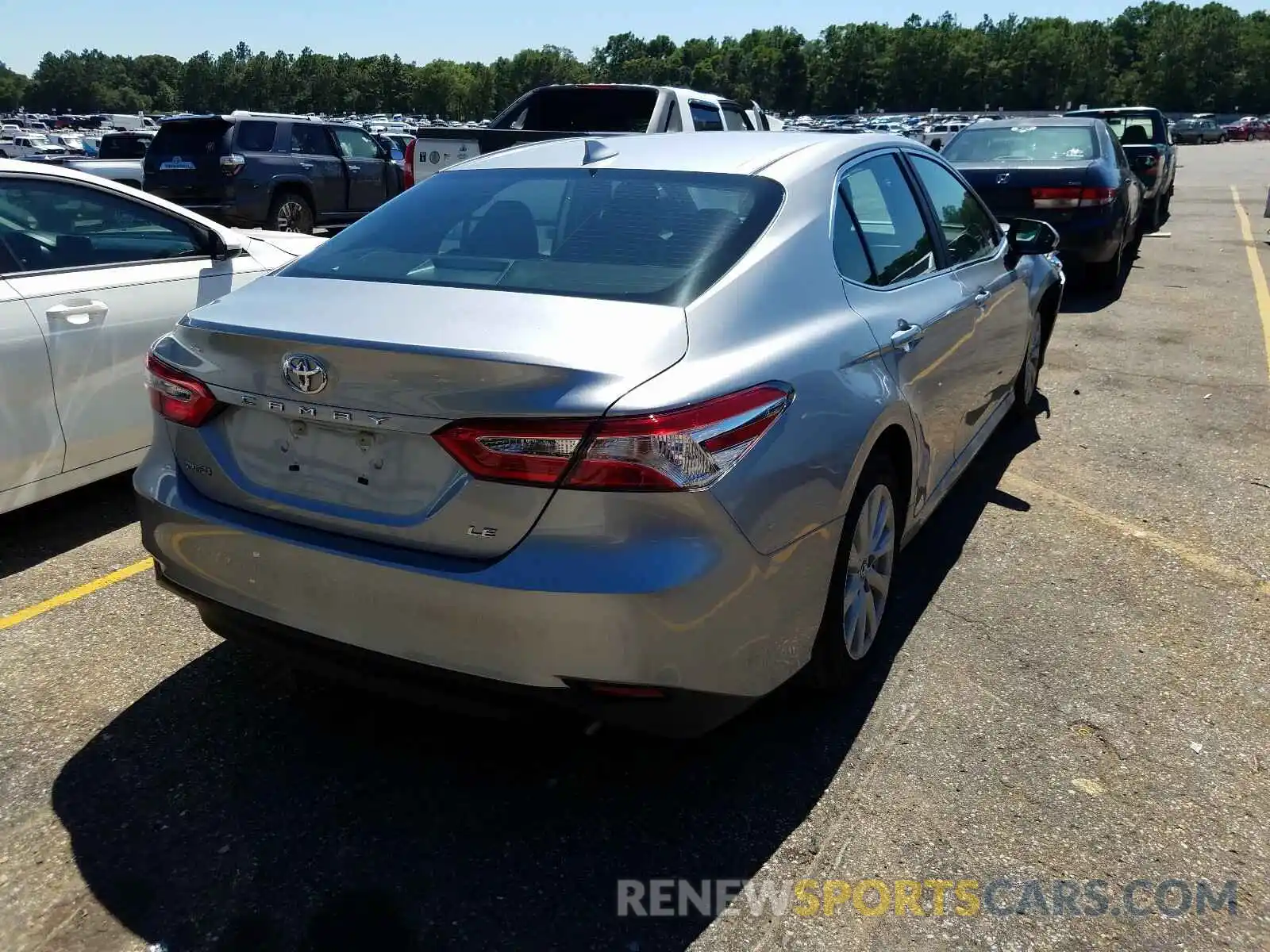 4 Photograph of a damaged car 4T1C11AK0LU902866 TOYOTA CAMRY 2020