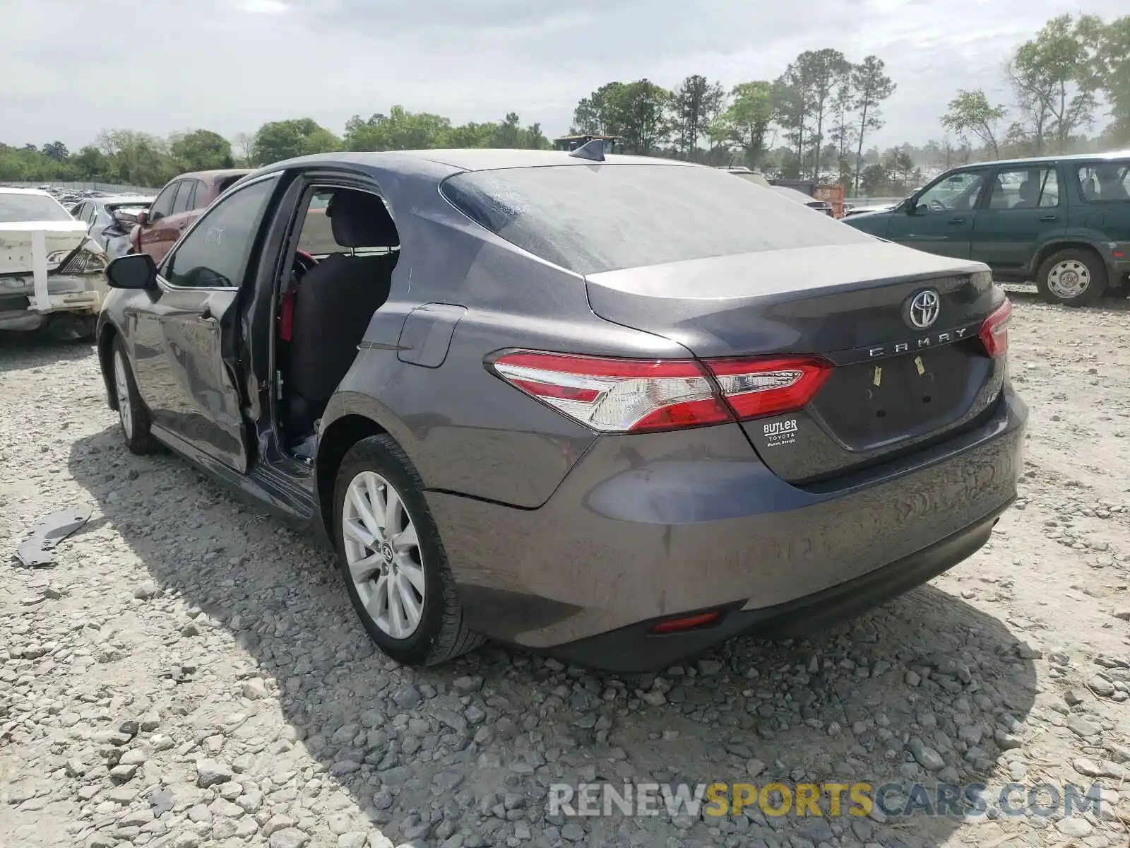 3 Photograph of a damaged car 4T1C11AK0LU905685 TOYOTA CAMRY 2020