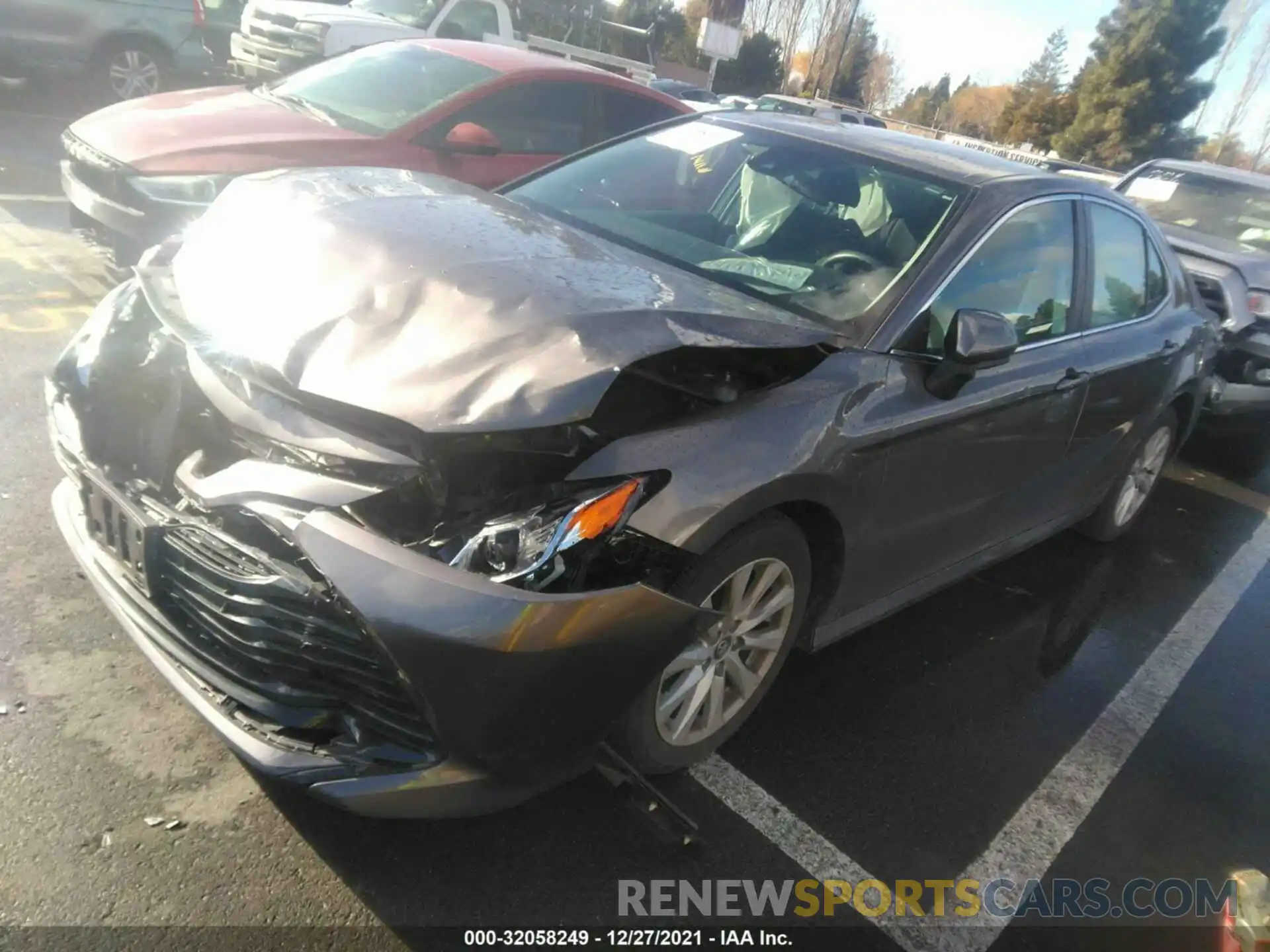 2 Photograph of a damaged car 4T1C11AK0LU907307 TOYOTA CAMRY 2020