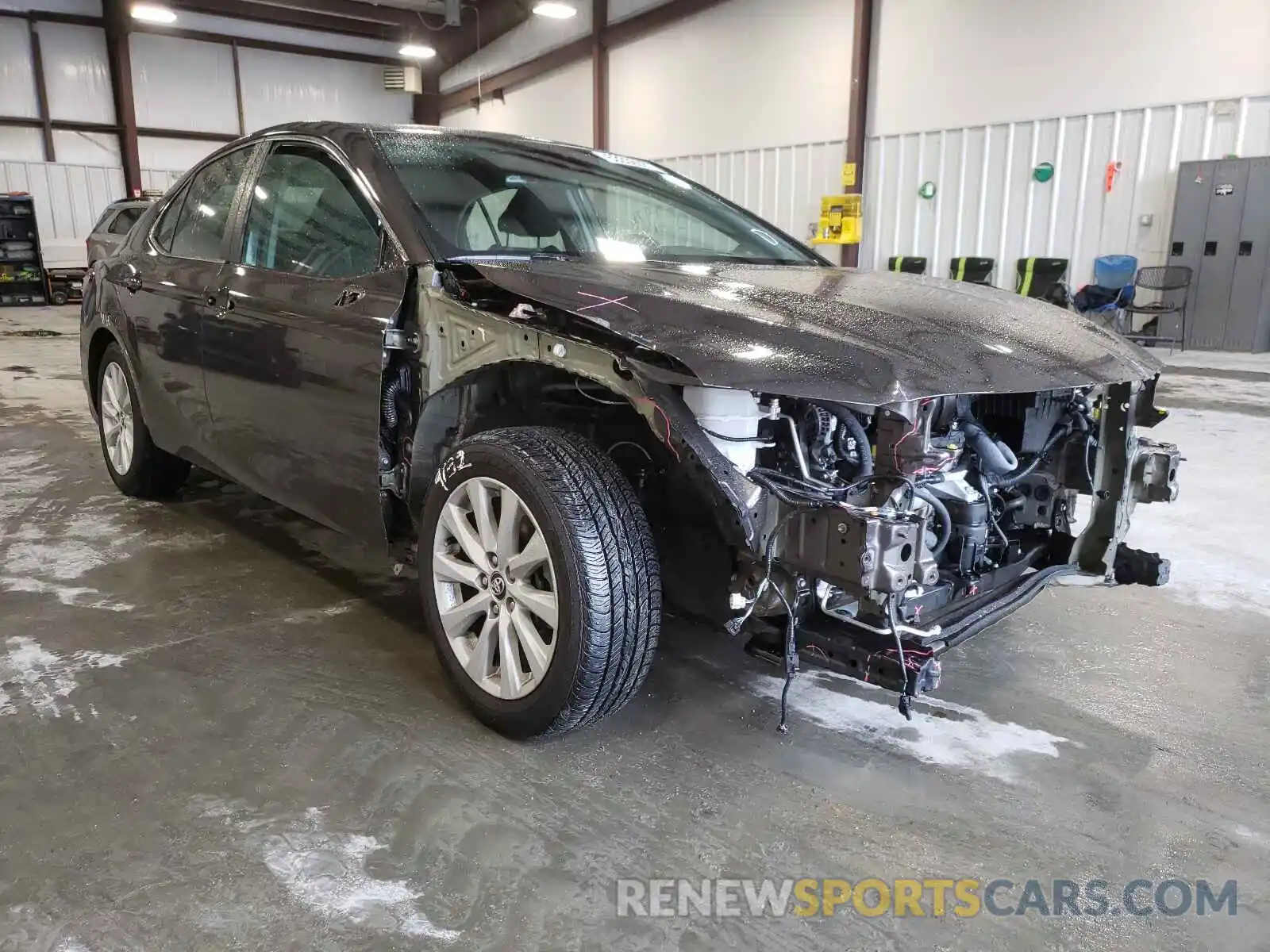 1 Photograph of a damaged car 4T1C11AK0LU910479 TOYOTA CAMRY 2020