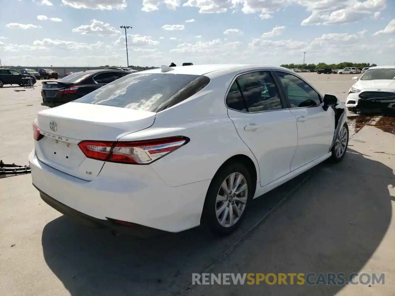 4 Photograph of a damaged car 4T1C11AK0LU917755 TOYOTA CAMRY 2020